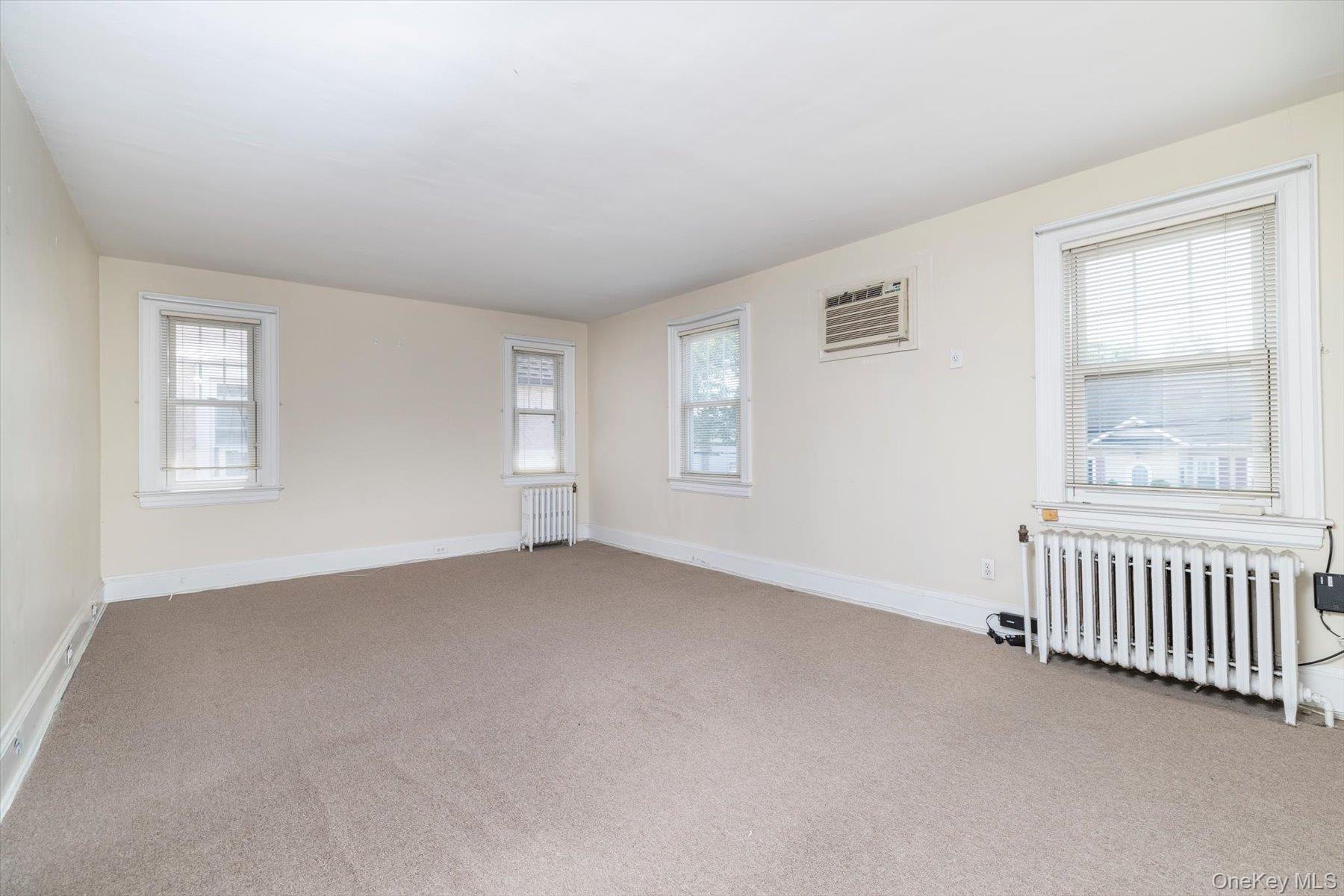 Single Family Hampton Road  Nassau County, NY 11563, MLS-1027466-20