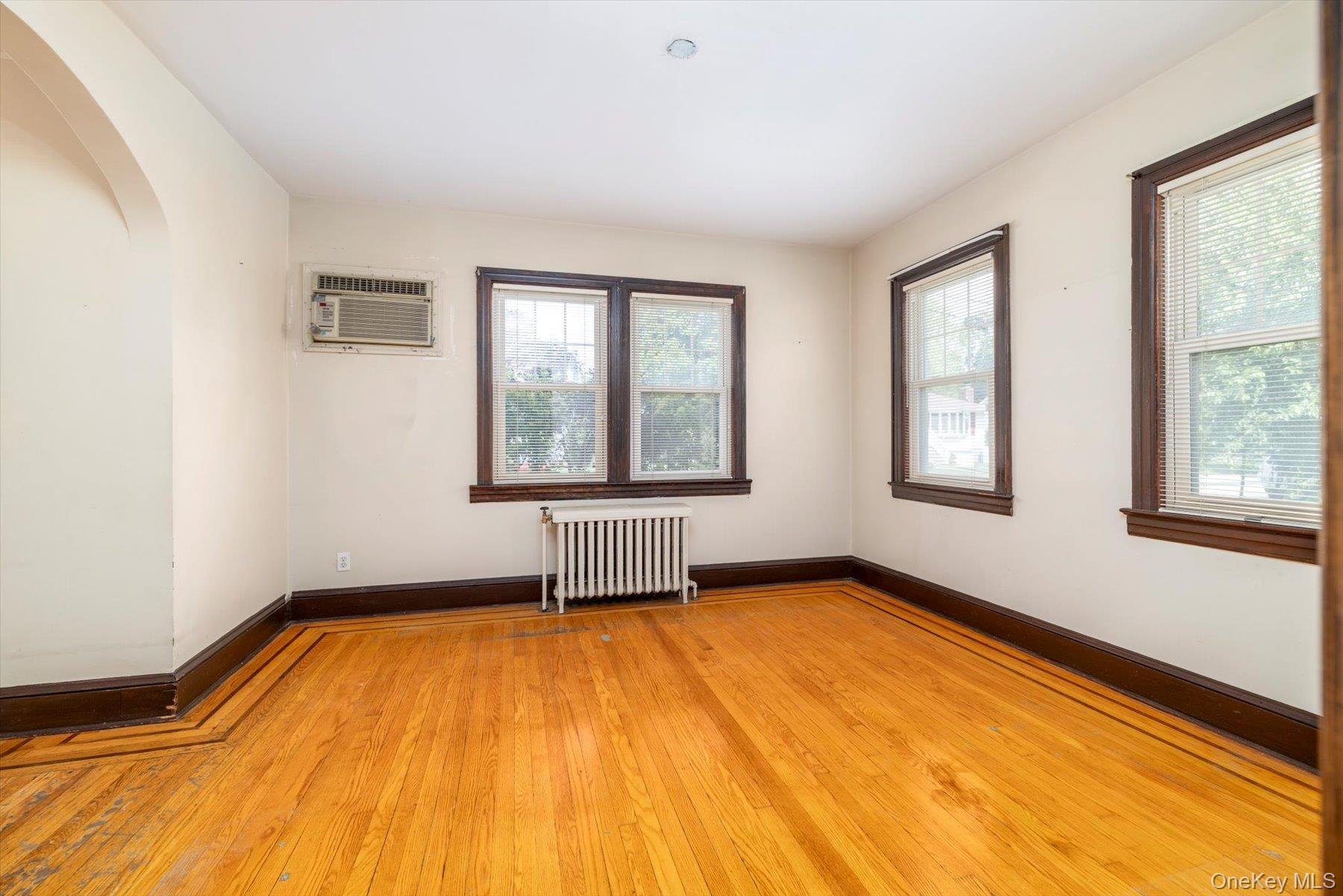 Single Family Hampton Road  Nassau County, NY 11563, MLS-1027466-7