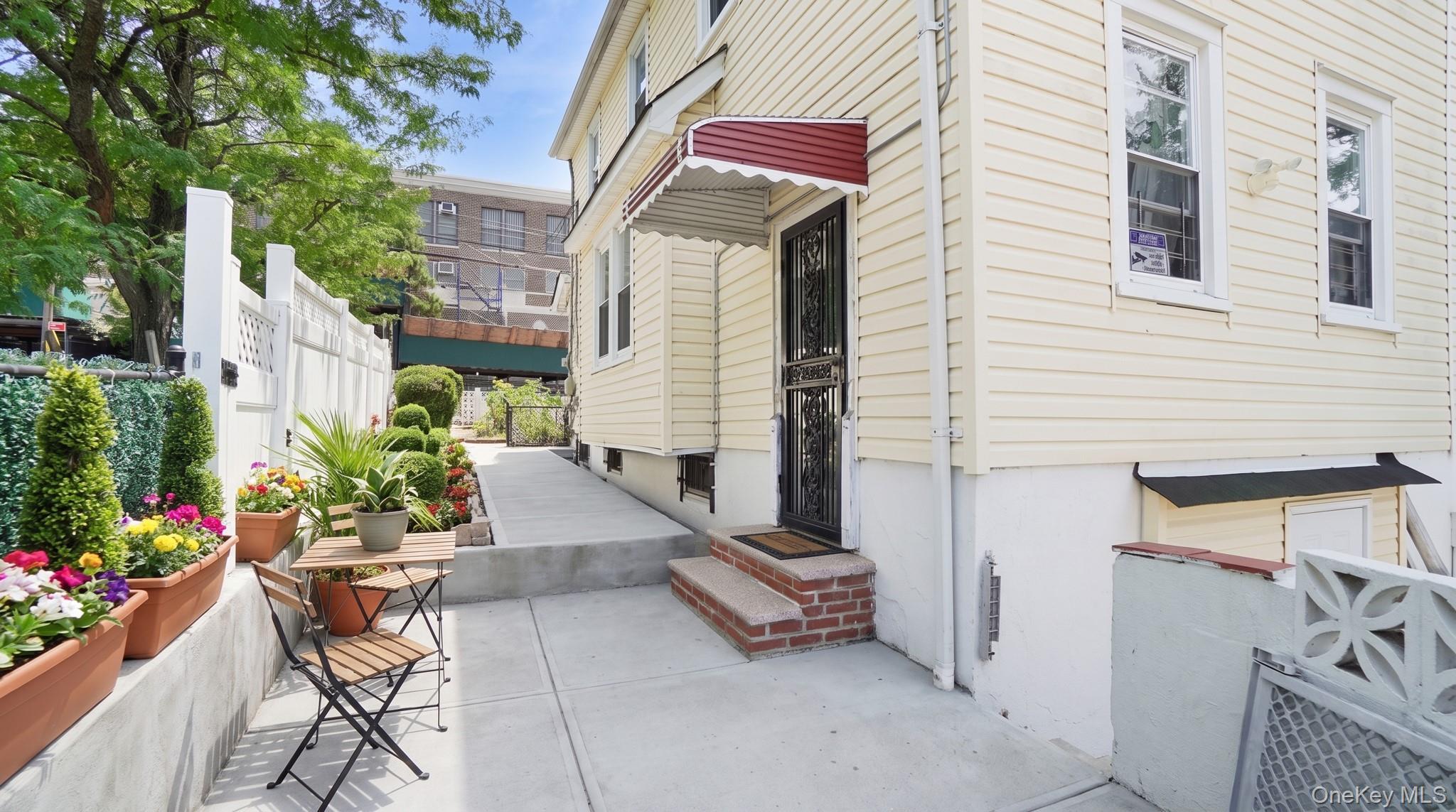 Single Family 109th Road Queens, NY 11412, MLS-1027474-16