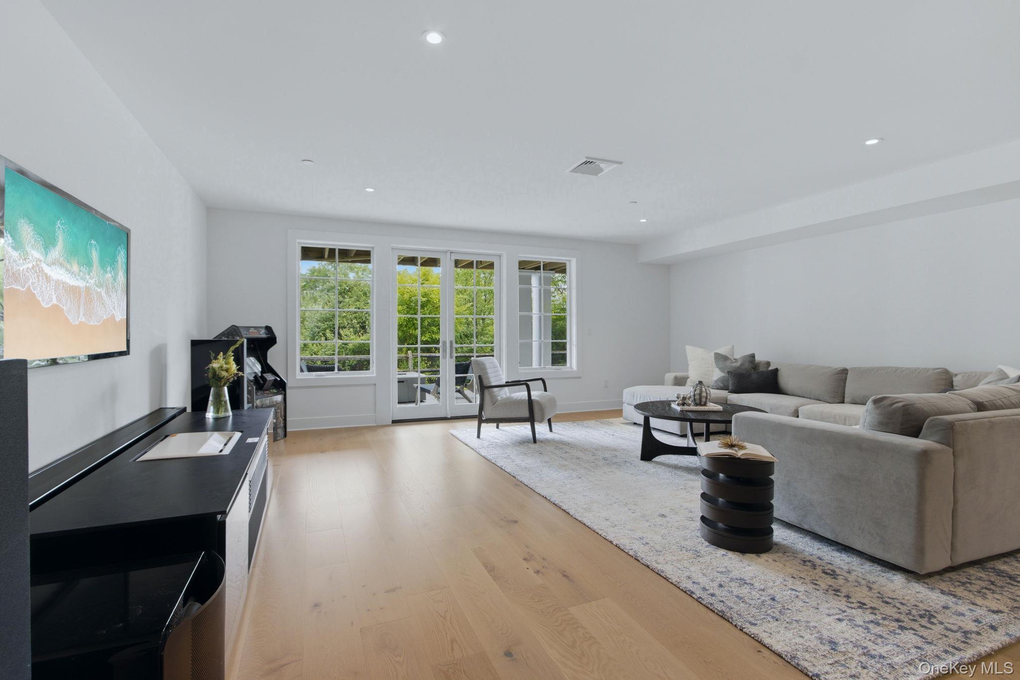 Single Family Primrose Lane Westchester County, NY 10573, MLS-1027479-36