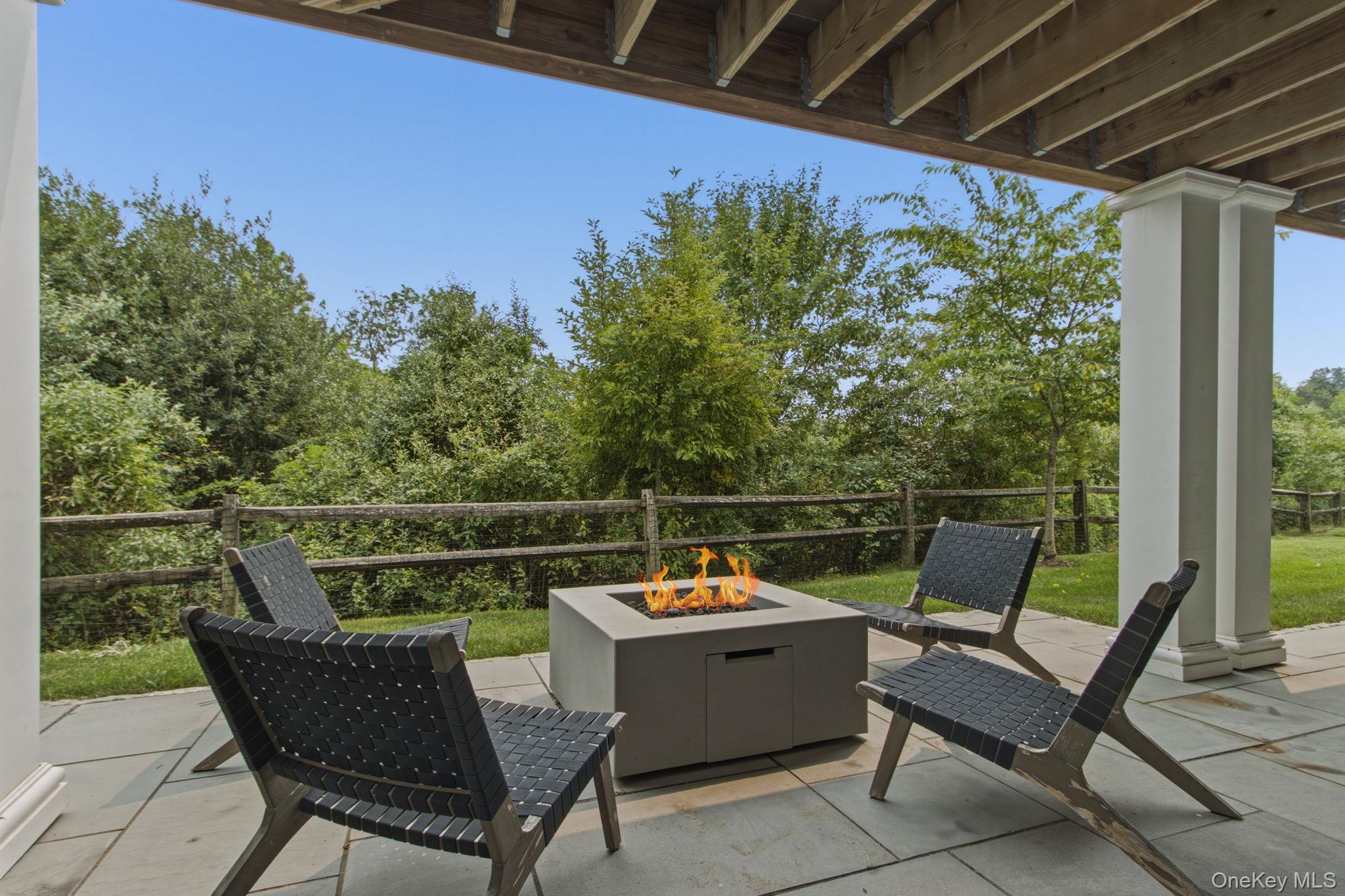 Single Family Primrose Lane Westchester County, NY 10573, MLS-1027479-44