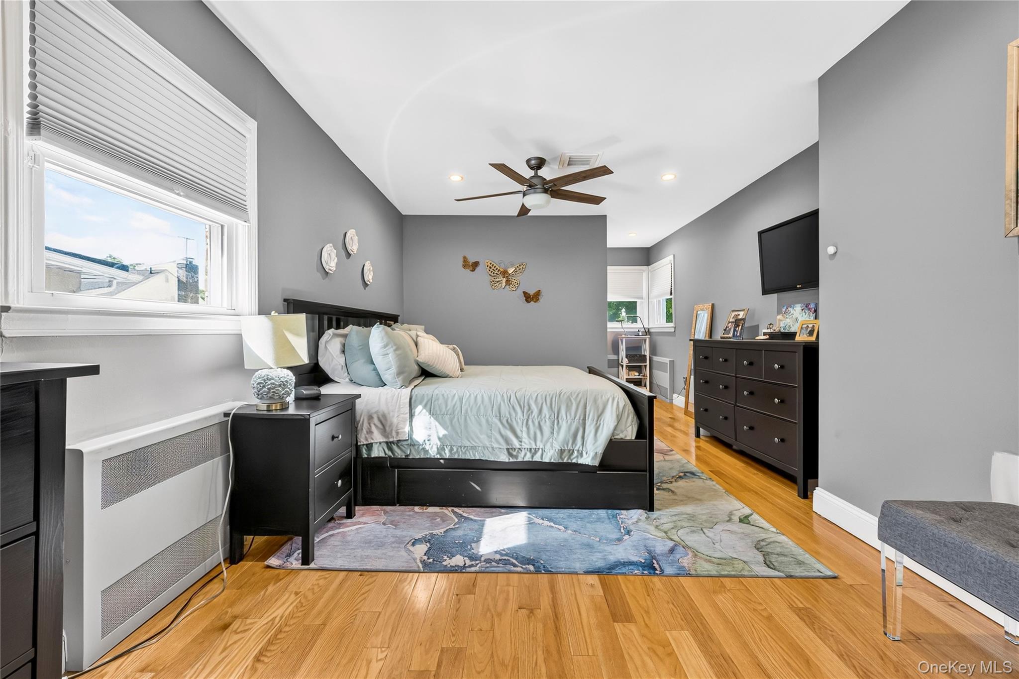 Single Family Stewart Road Queens, NY 11427, MLS-1027482-17