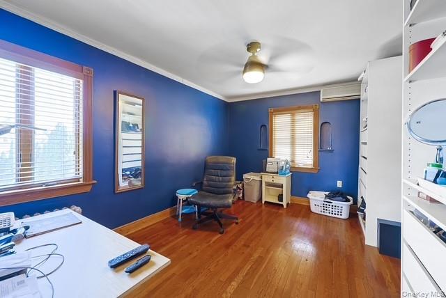 Single Family 10th Avenue  Queens, NY 11357, MLS-1027483-17