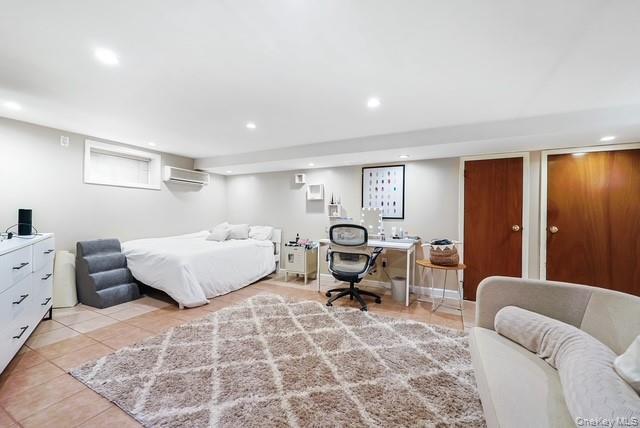 Single Family 10th Avenue  Queens, NY 11357, MLS-1027483-21