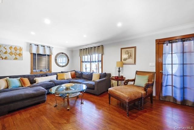 Single Family 10th Avenue  Queens, NY 11357, MLS-1027483-8