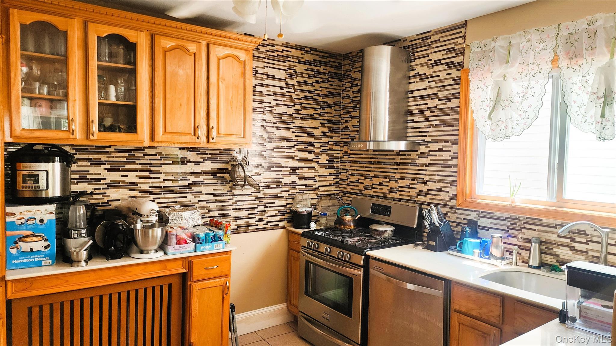 Single Family 120th Road Queens, NY 11412, MLS-1027491-12