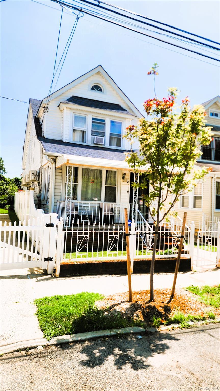 Single Family 120th Road Queens, NY 11412, MLS-1027491-3