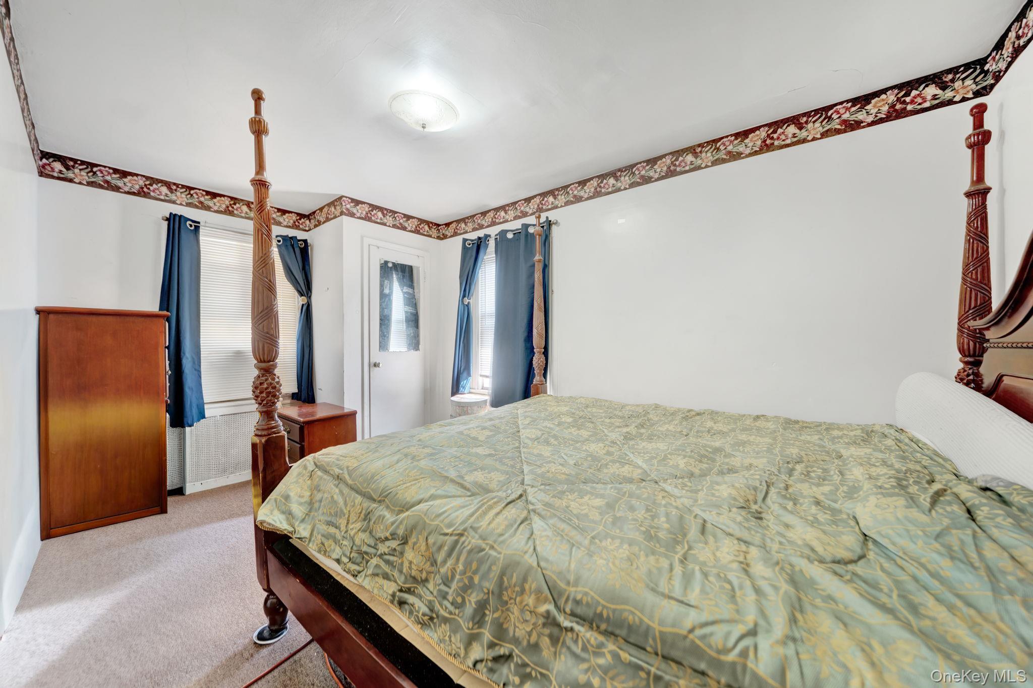 Single Family 243rd Street  Queens, NY 11422, MLS-1027576-16