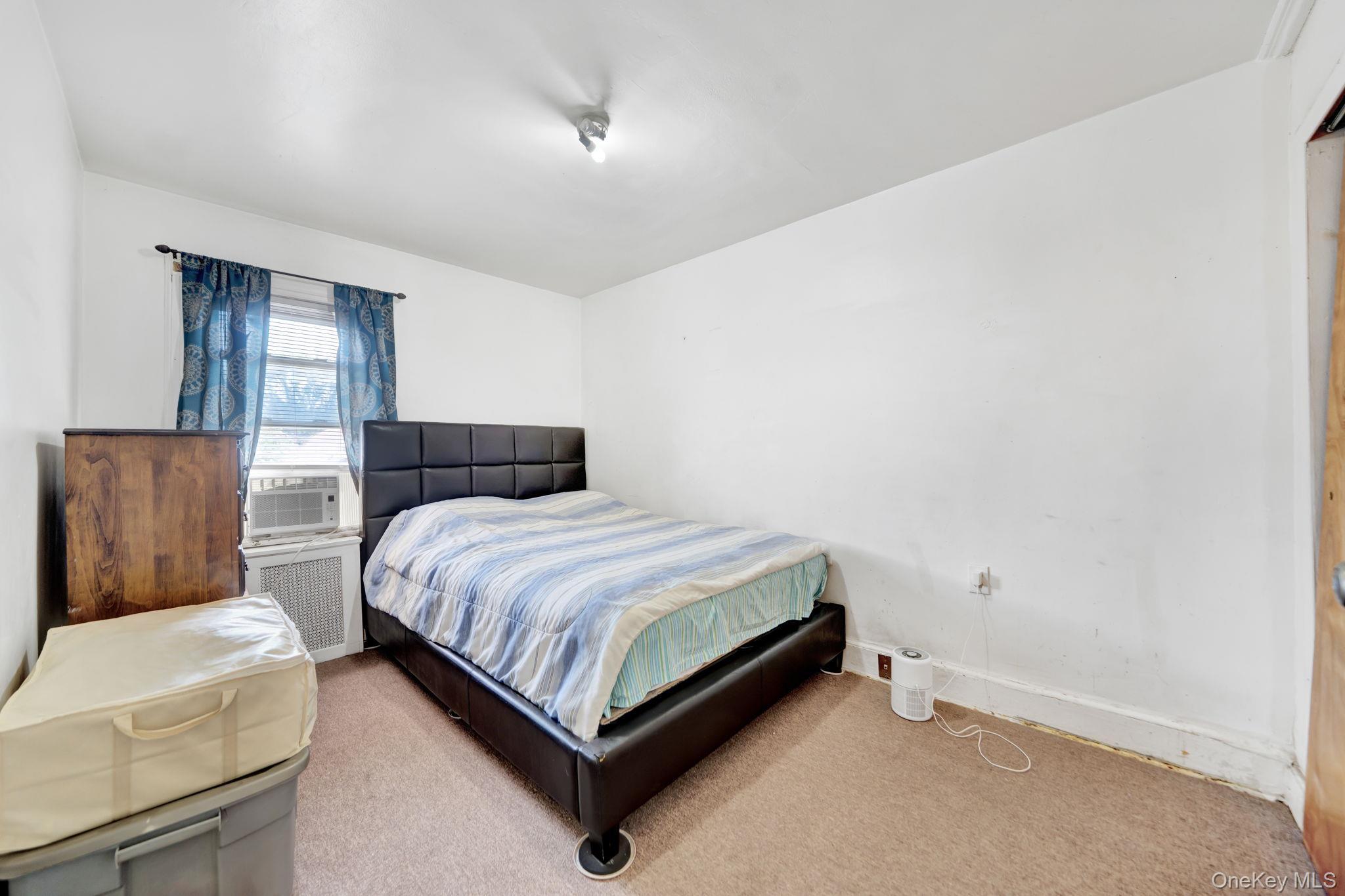 Single Family 243rd Street  Queens, NY 11422, MLS-1027576-20