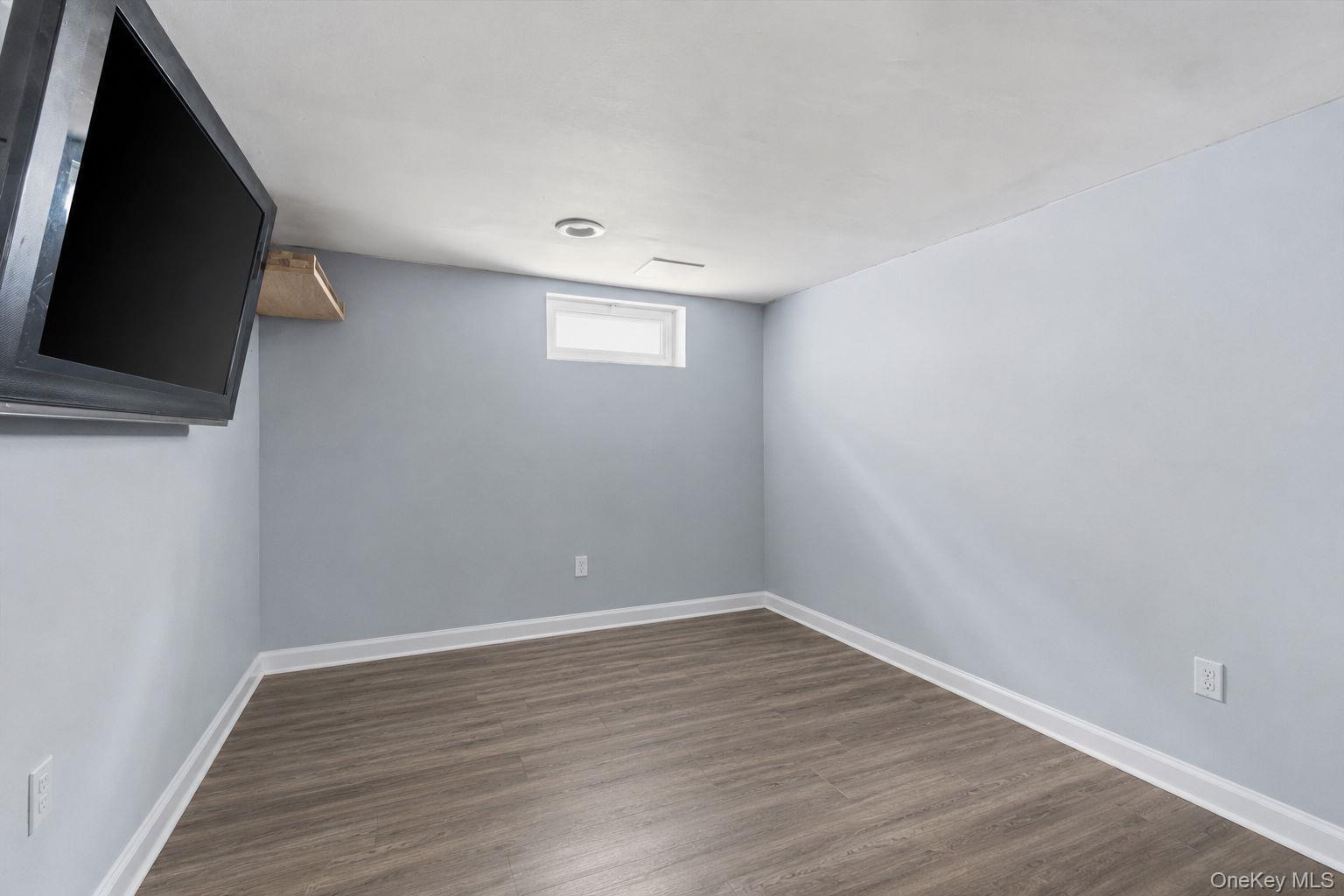 Single Family Kings Parkway Nassau County, NY 11510, MLS-1027579-26