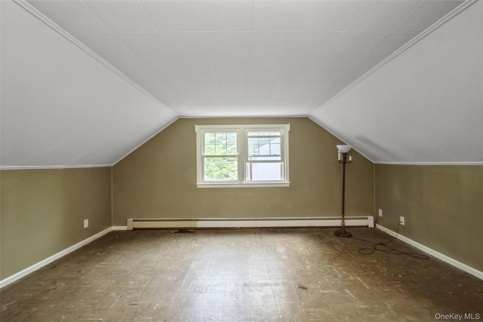 Single Family Mcgaw Avenue  Suffolk County, NY 11755, MLS-1027588-28
