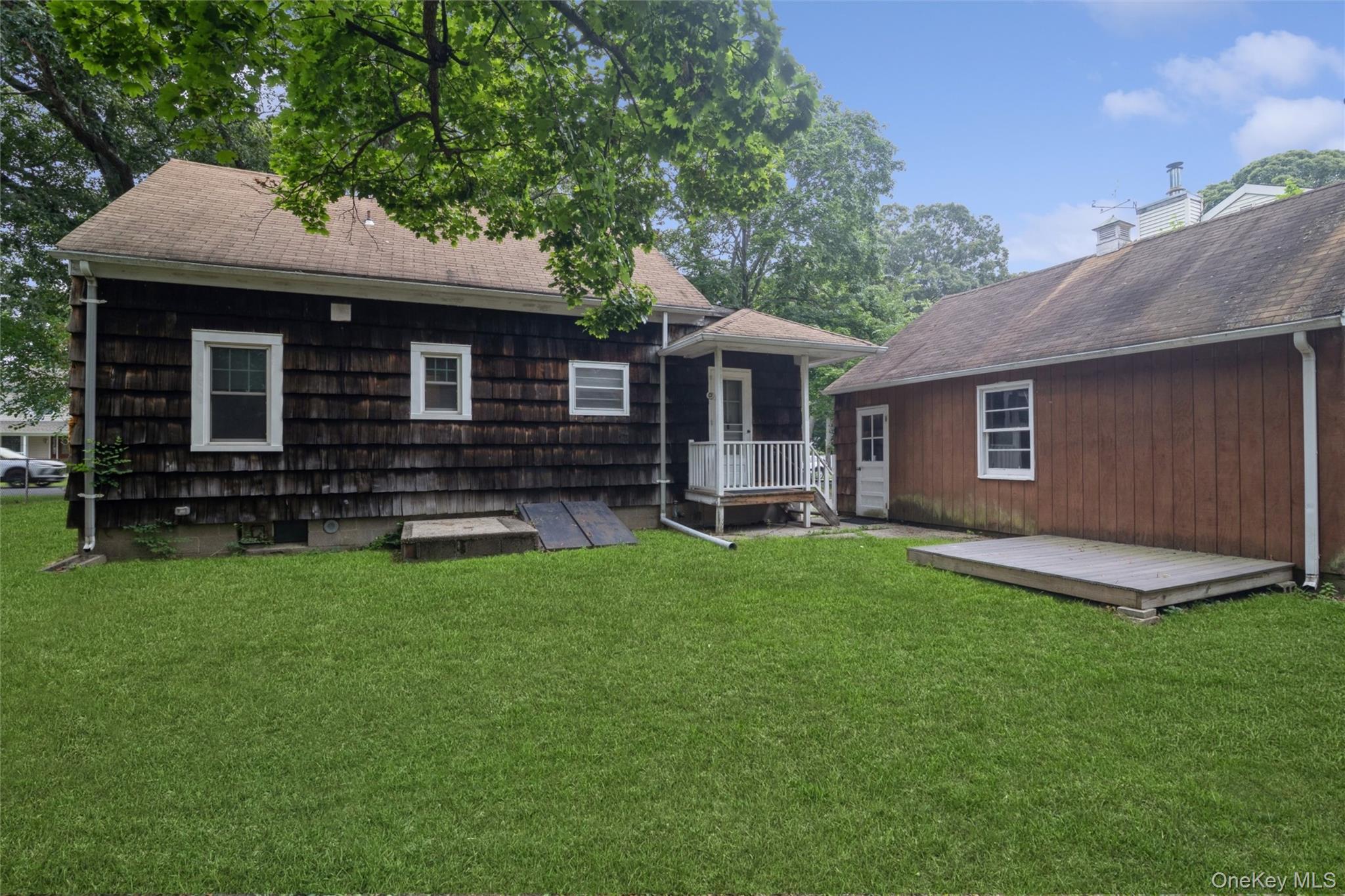 Single Family Mcgaw Avenue  Suffolk County, NY 11755, MLS-1027588-38
