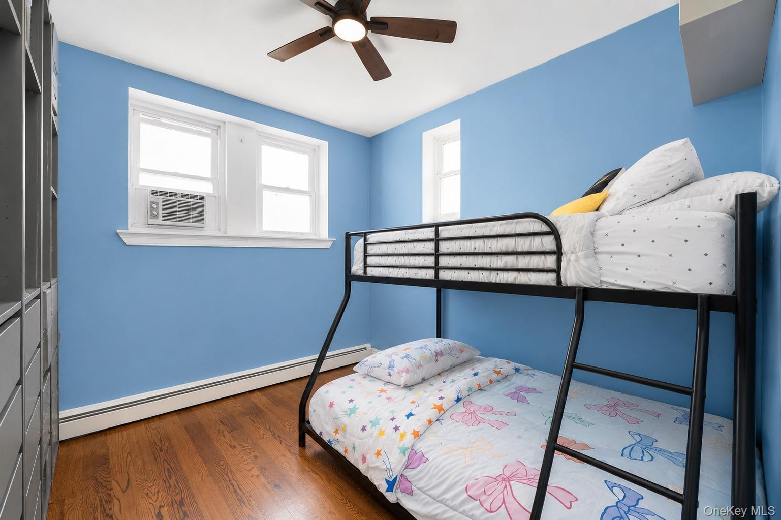 Single Family E 221st Street  Bronx, NY 10469, MLS-1027601-17