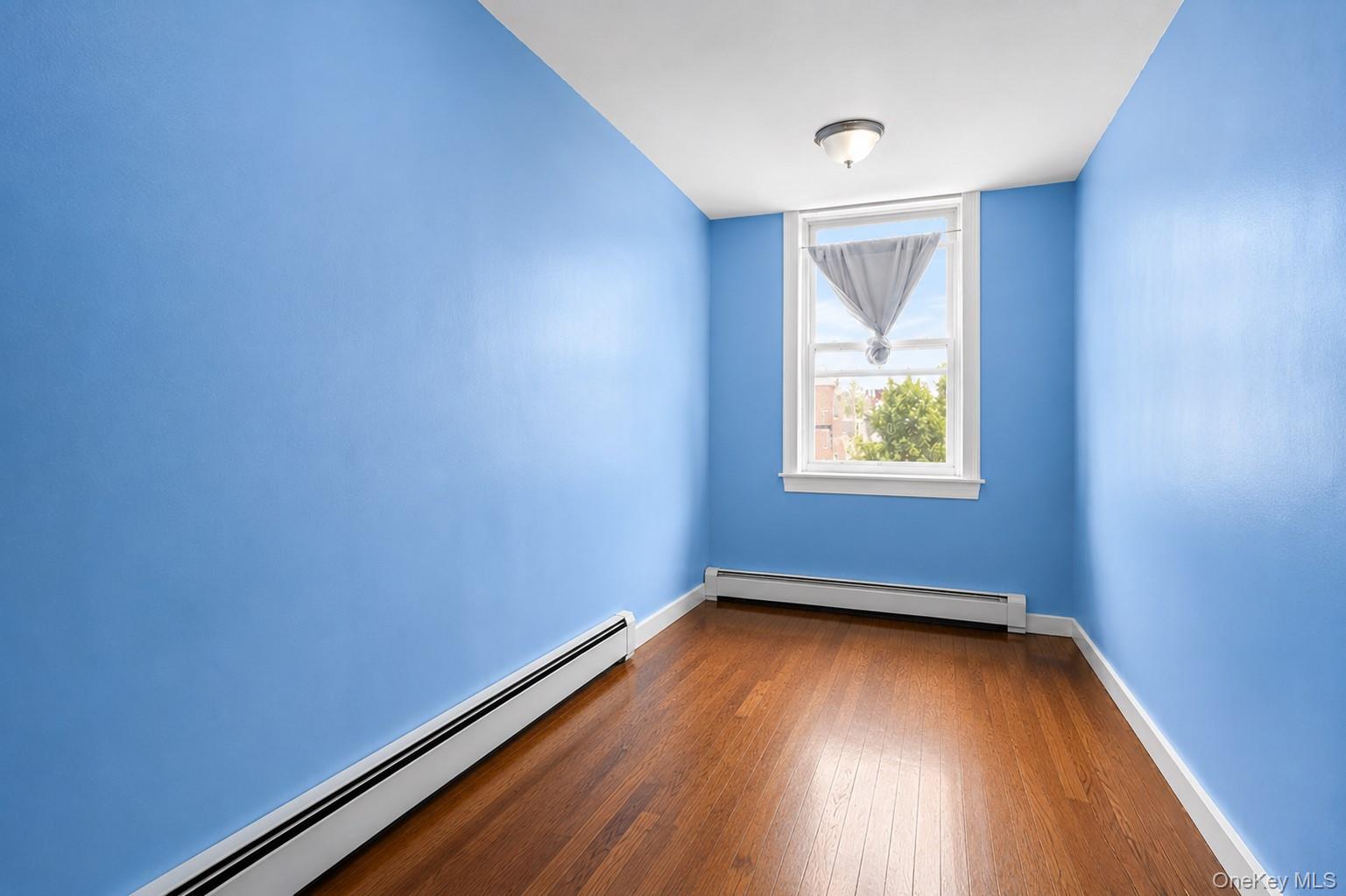 Single Family E 221st Street  Bronx, NY 10469, MLS-1027601-20