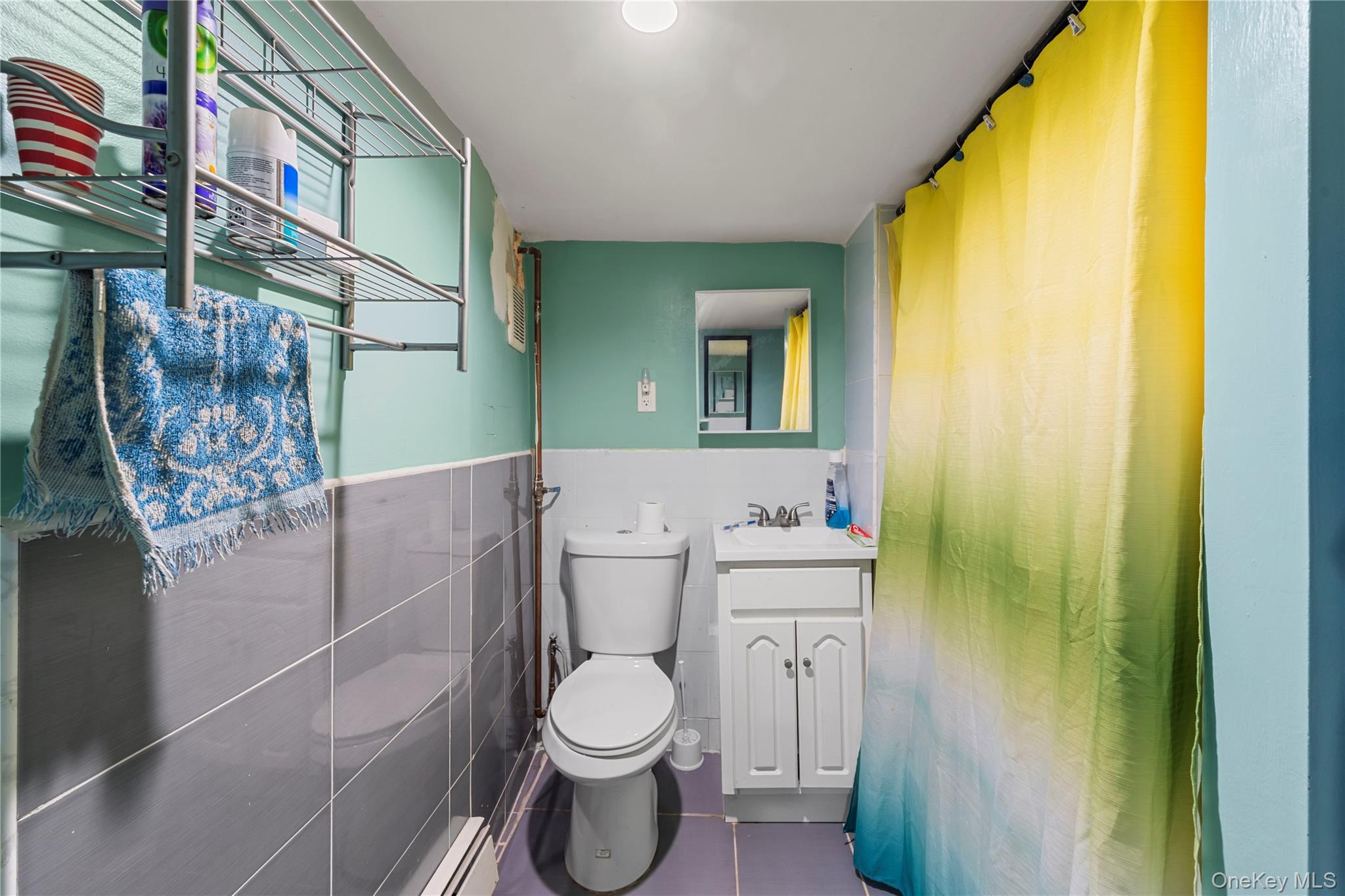 Single Family E 221st Street  Bronx, NY 10469, MLS-1027601-25