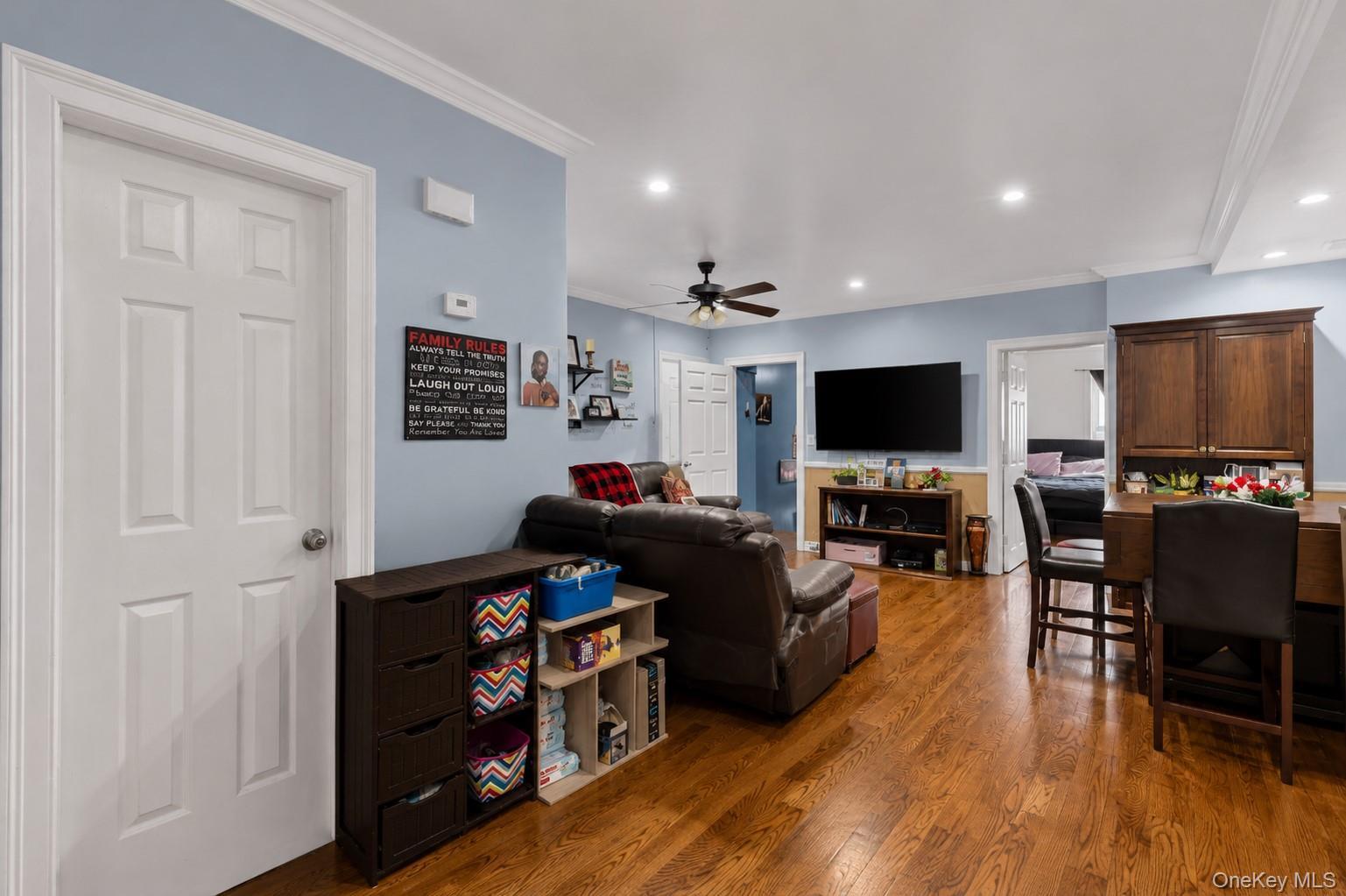 Single Family E 221st Street  Bronx, NY 10469, MLS-1027601-9