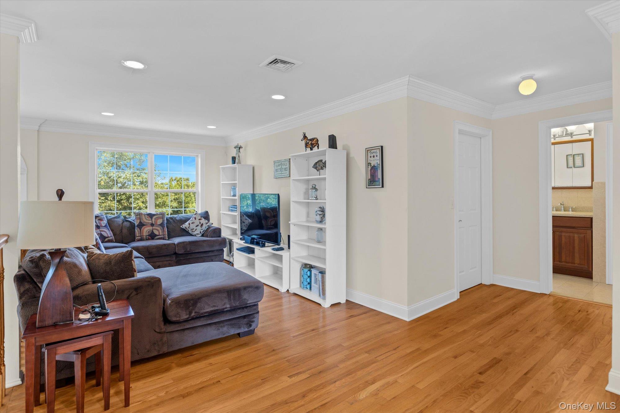 Single Family Doctors Path Estates Suffolk County, NY 11901, MLS-1027659-18