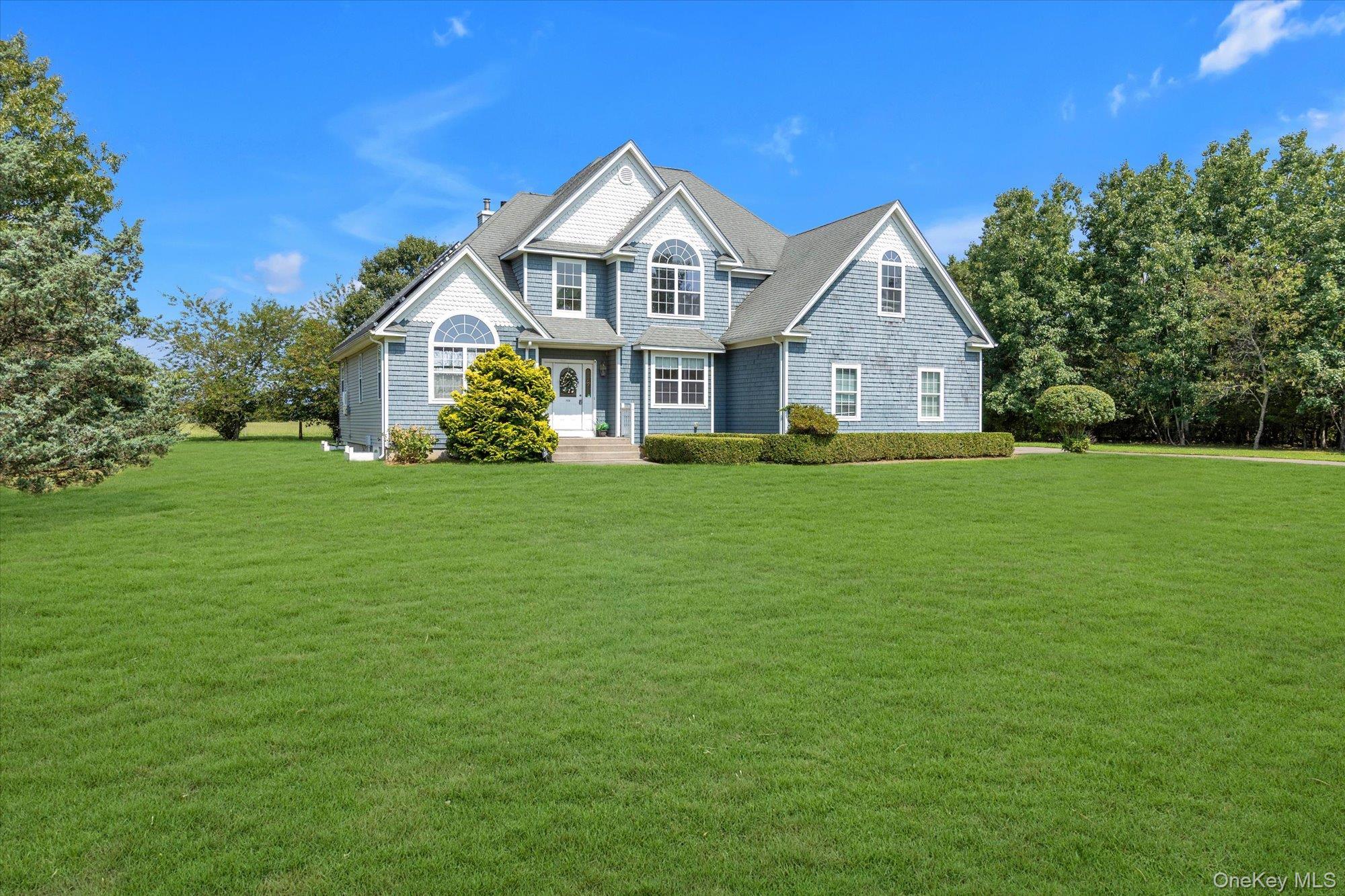 Single Family Doctors Path Estates Suffolk County, NY 11901, MLS-1027659-27