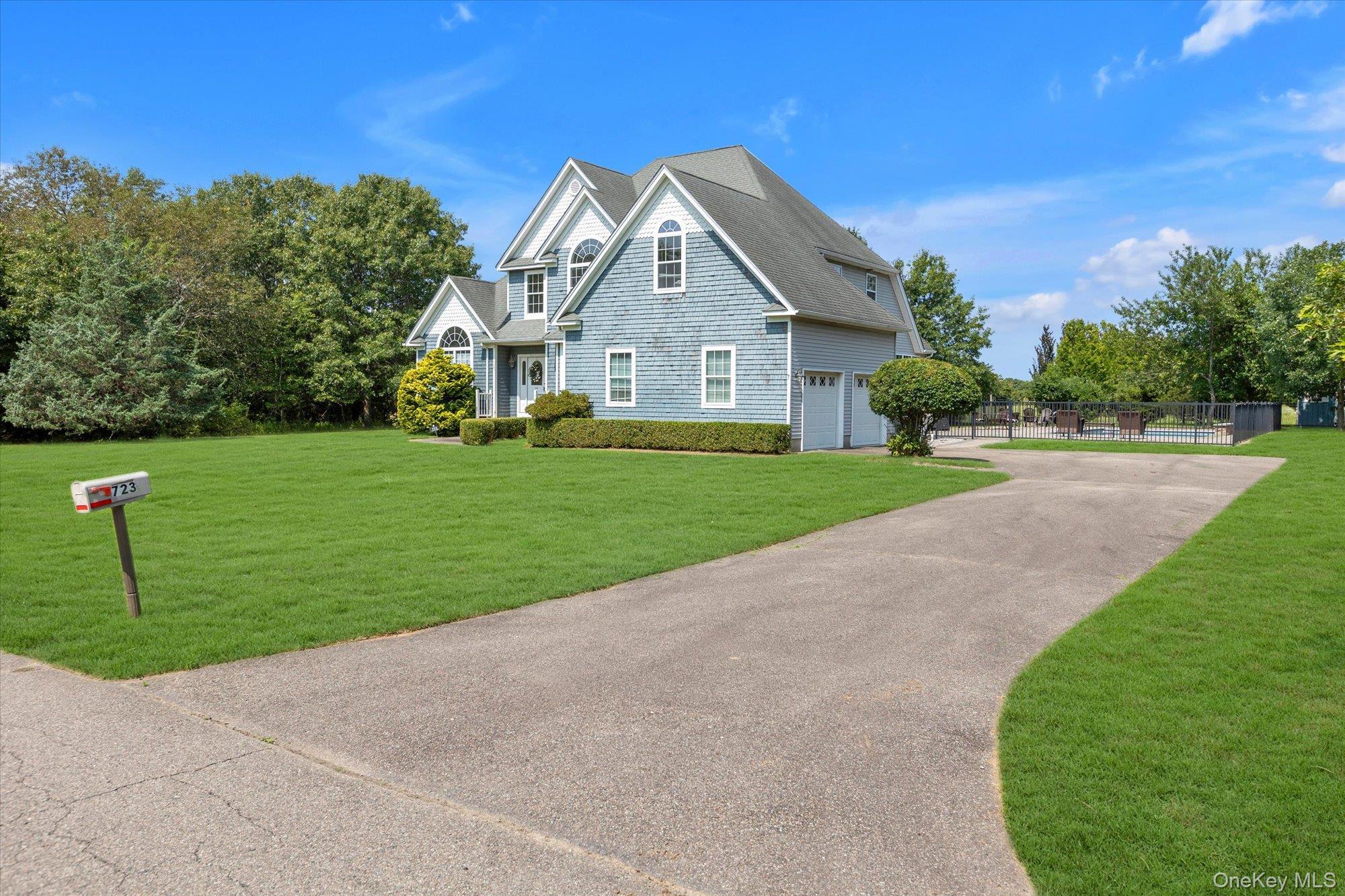 Single Family Doctors Path Estates Suffolk County, NY 11901, MLS-1027659-28