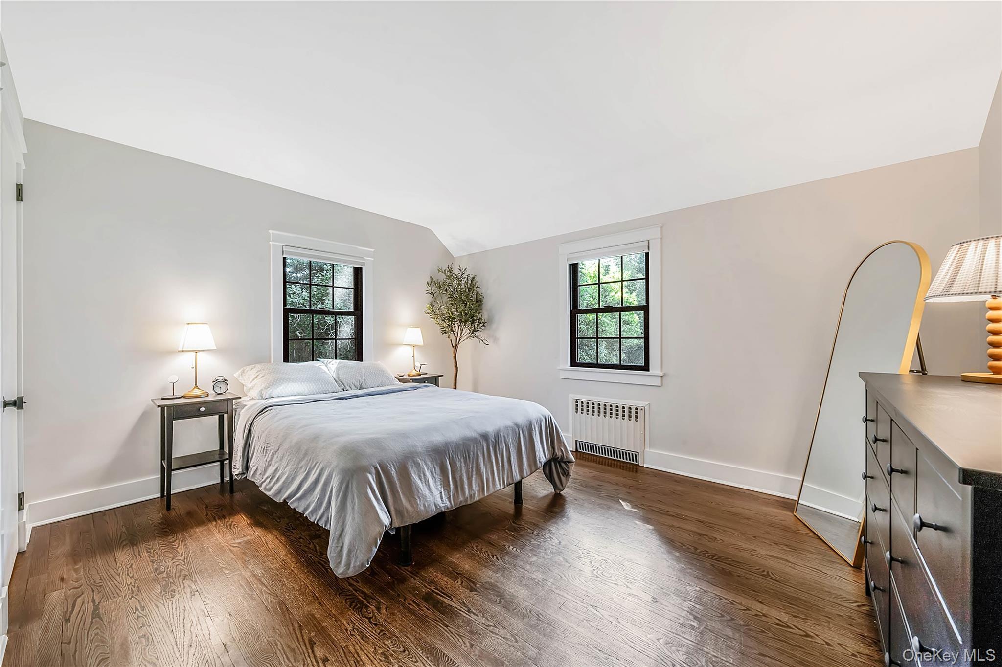 Single Family Hallock Street Suffolk County, NY 11901, MLS-1027691-11