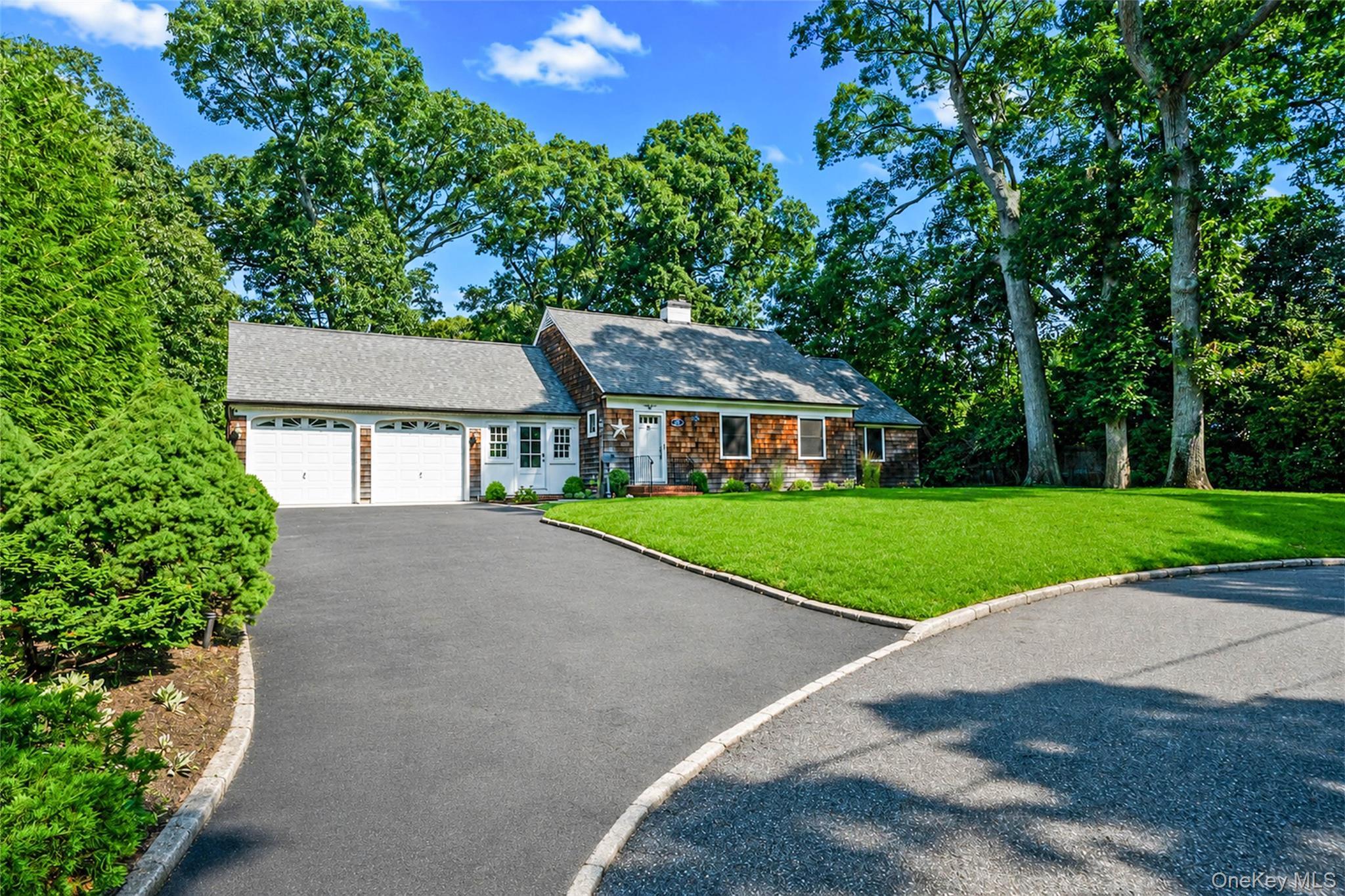Single Family Hallock Street Suffolk County, NY 11901, MLS-1027691-24