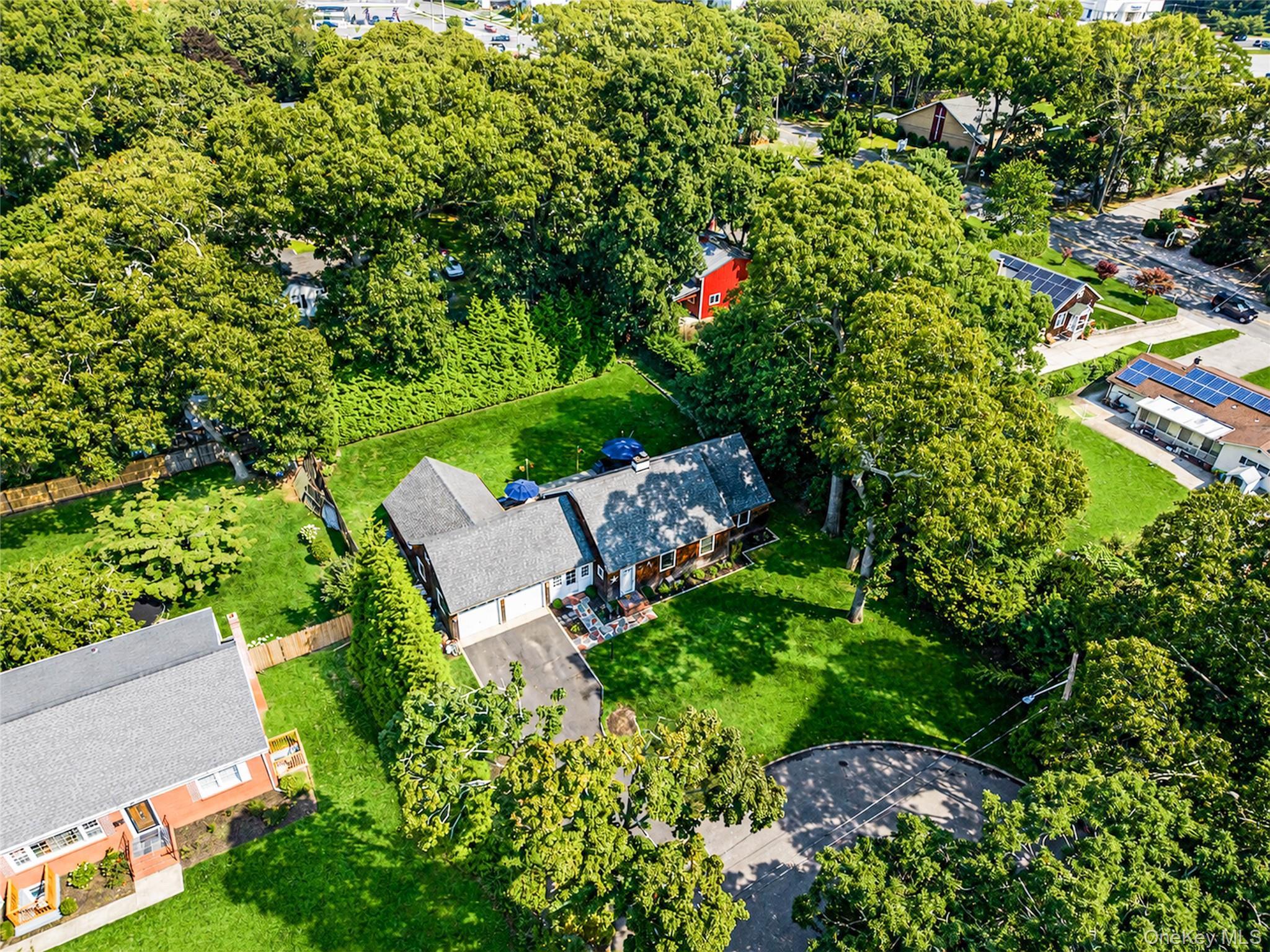 Single Family Hallock Street Suffolk County, NY 11901, MLS-1027691-26