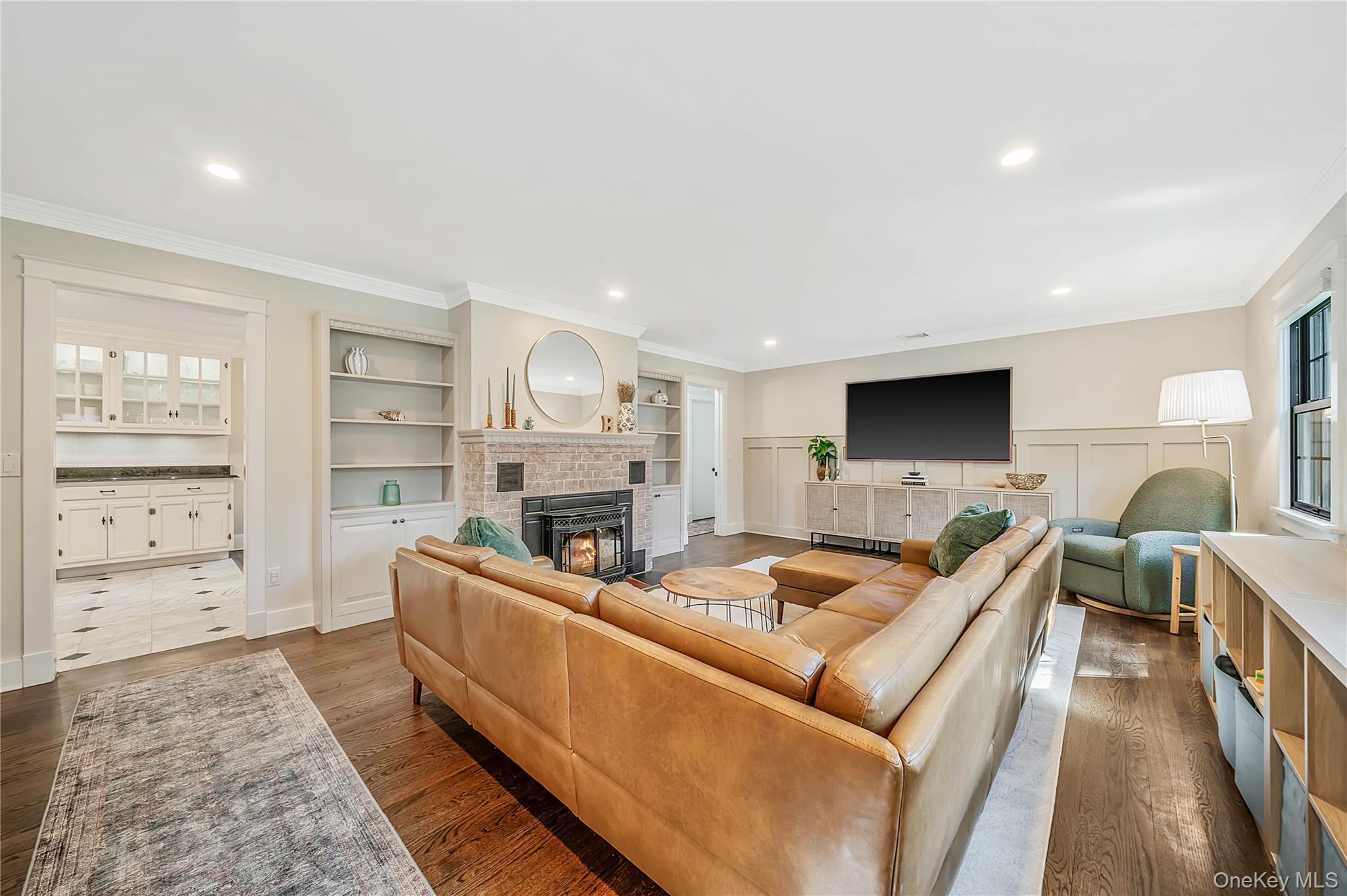 Single Family Hallock Street Suffolk County, NY 11901, MLS-1027691-3