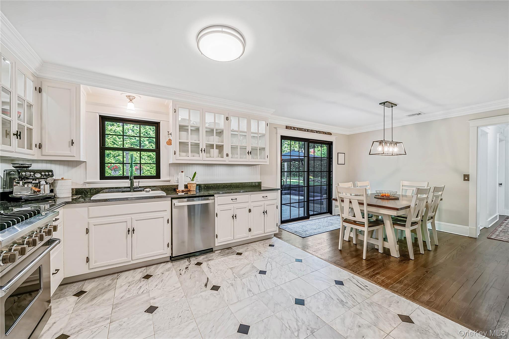 Single Family Hallock Street Suffolk County, NY 11901, MLS-1027691-6