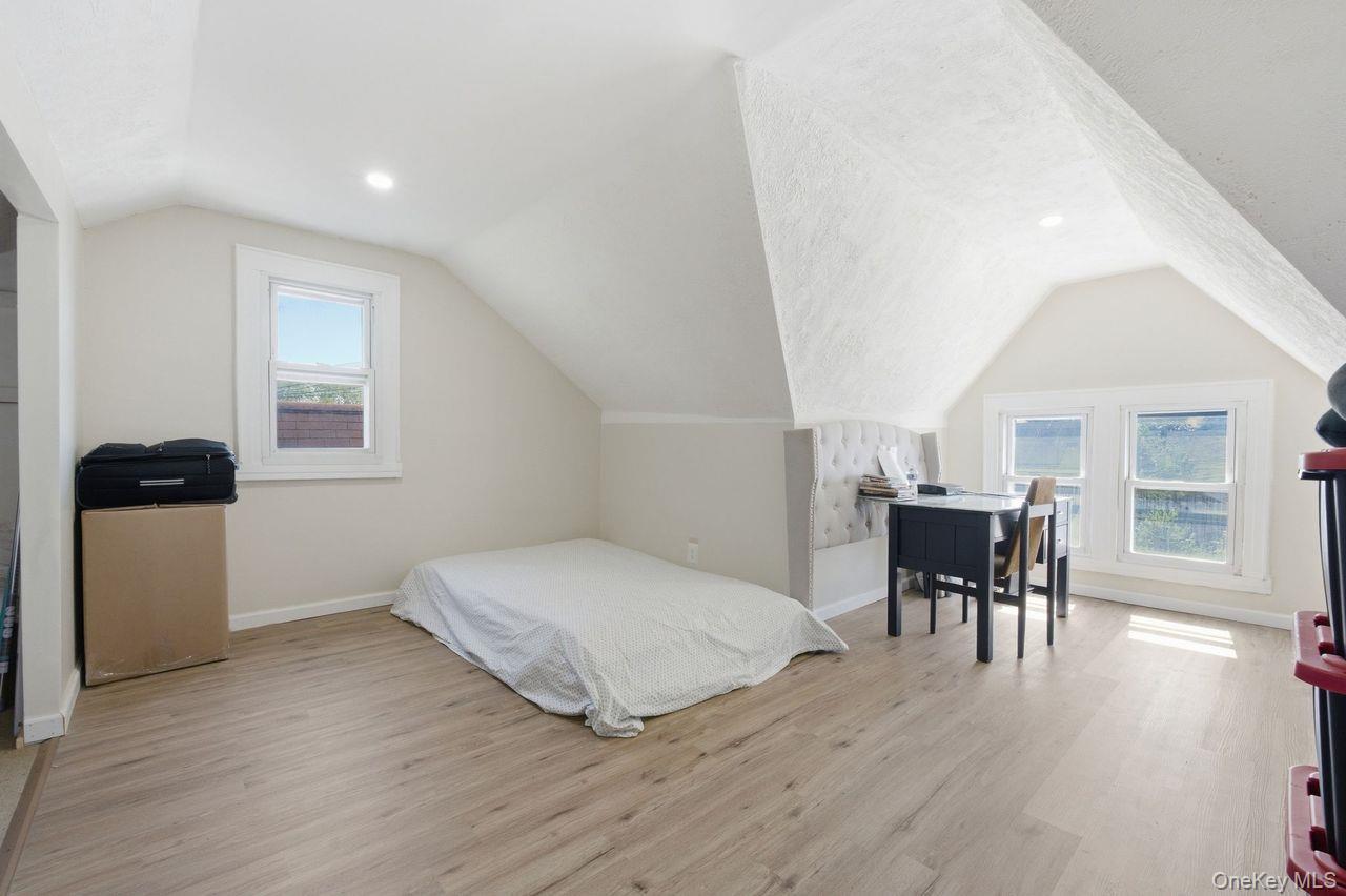 Single Family Colfax Street Queens, NY 11429, MLS-1027700-17
