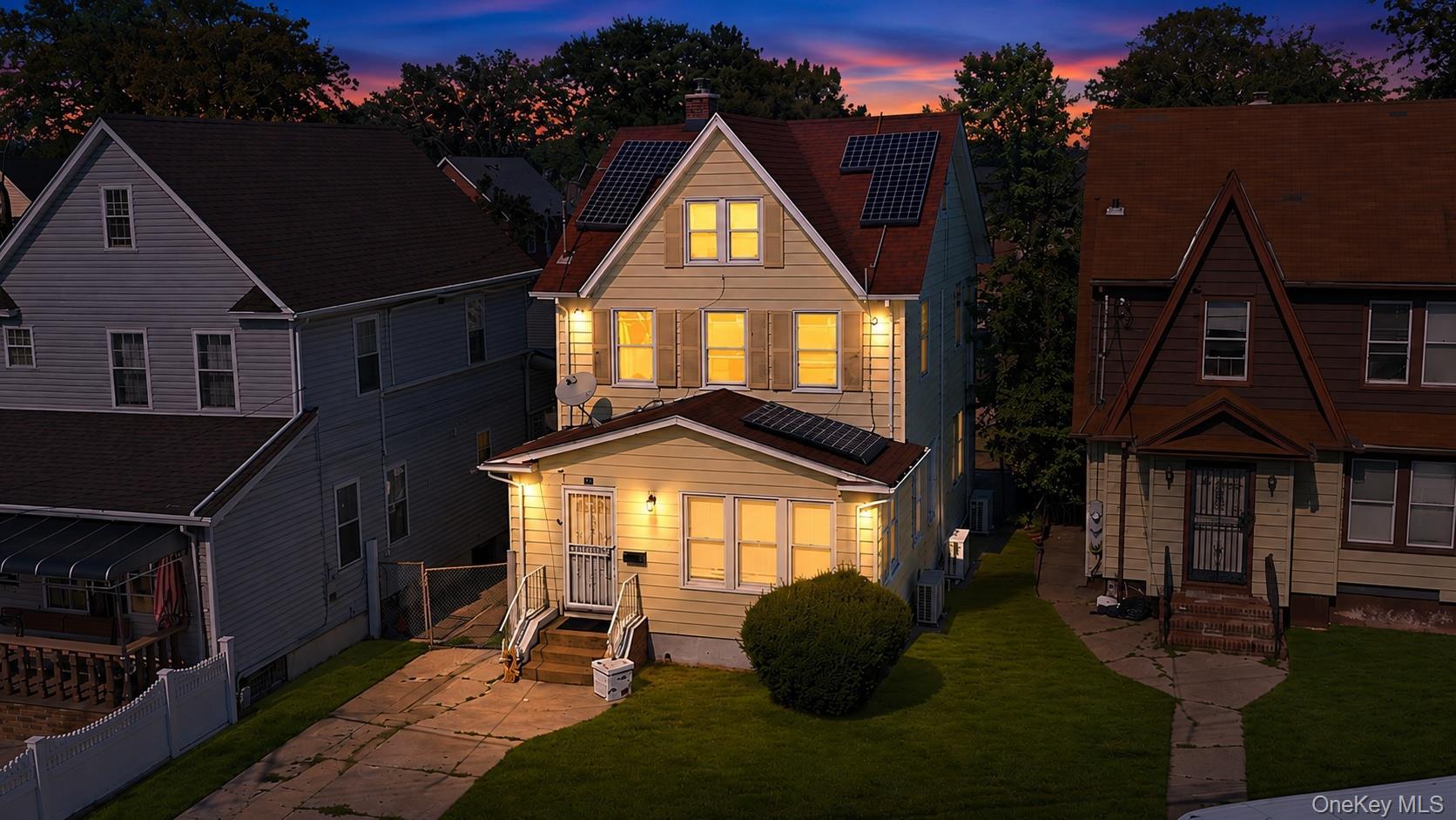 Single Family Colfax Street  Queens, NY 11429, MLS-1027700-33