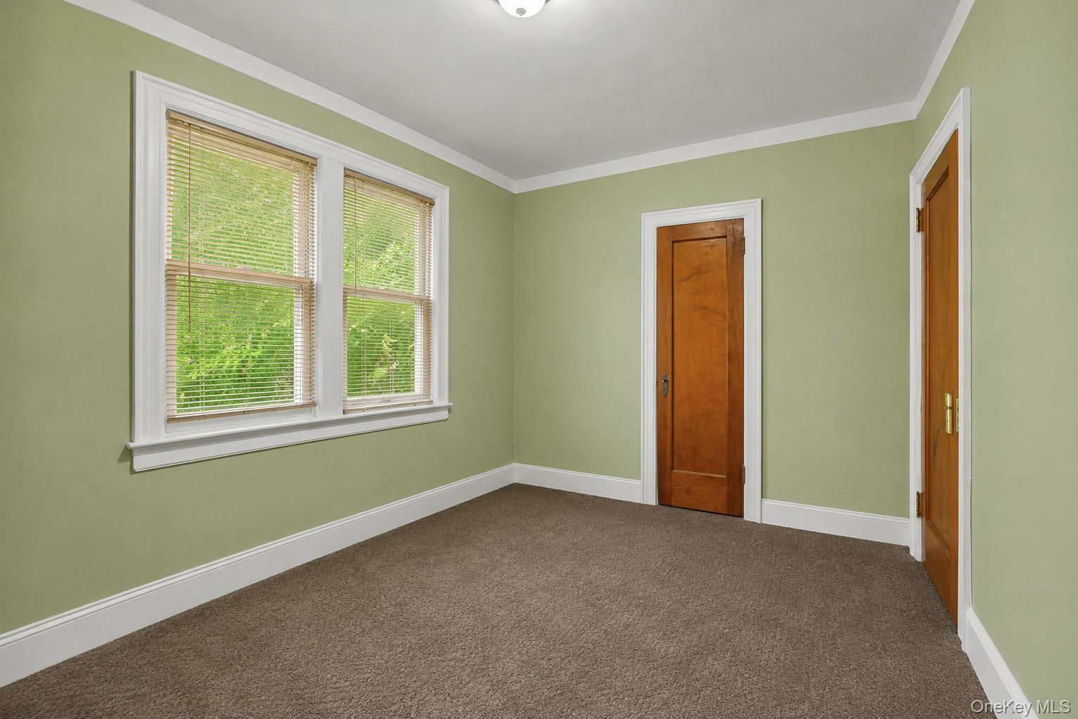 Single Family E 226th Street Bronx, NY 10466, MLS-1027704-11