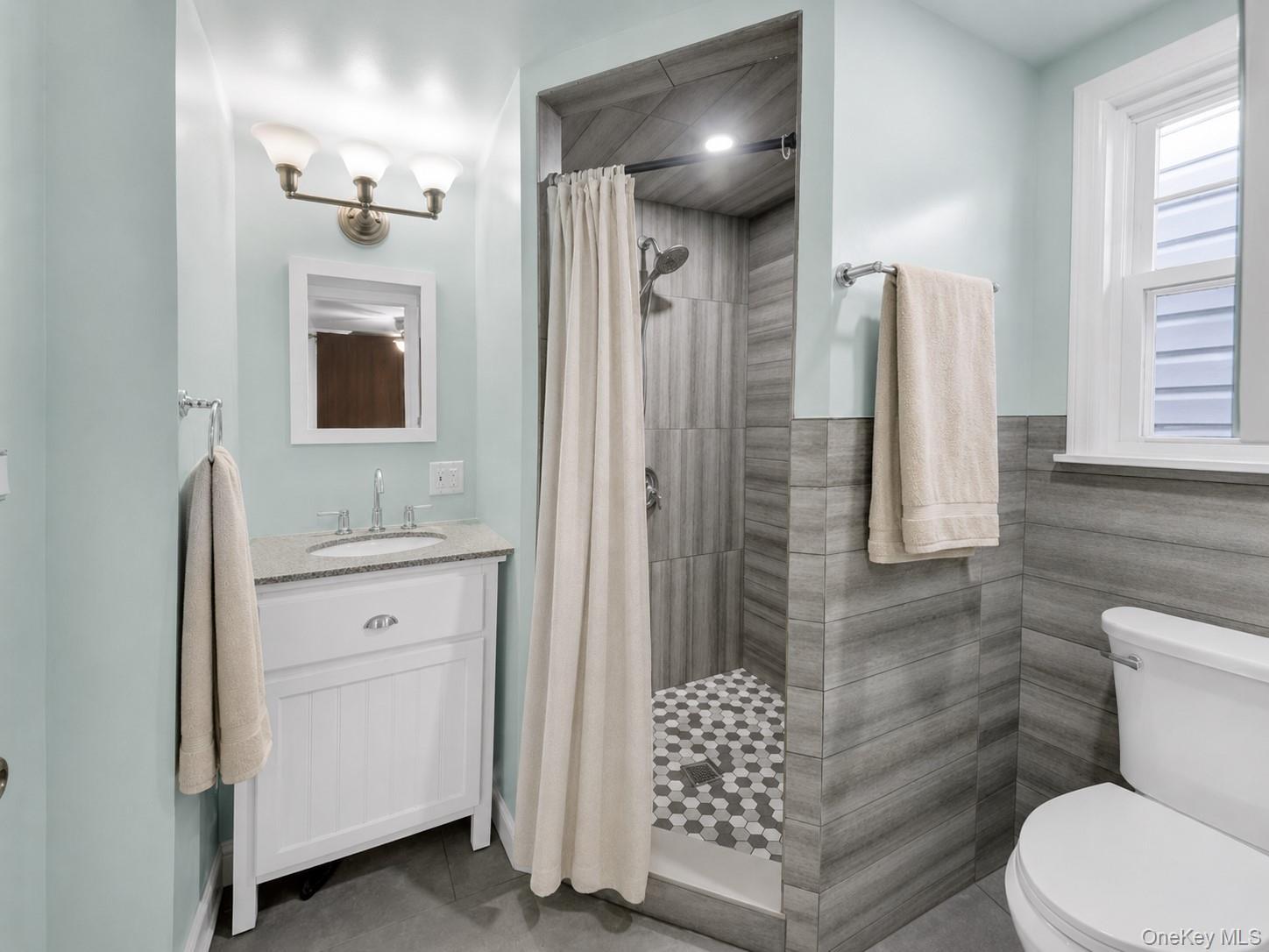 Single Family Harding Park Bronx, NY 10473, MLS-1027747-7
