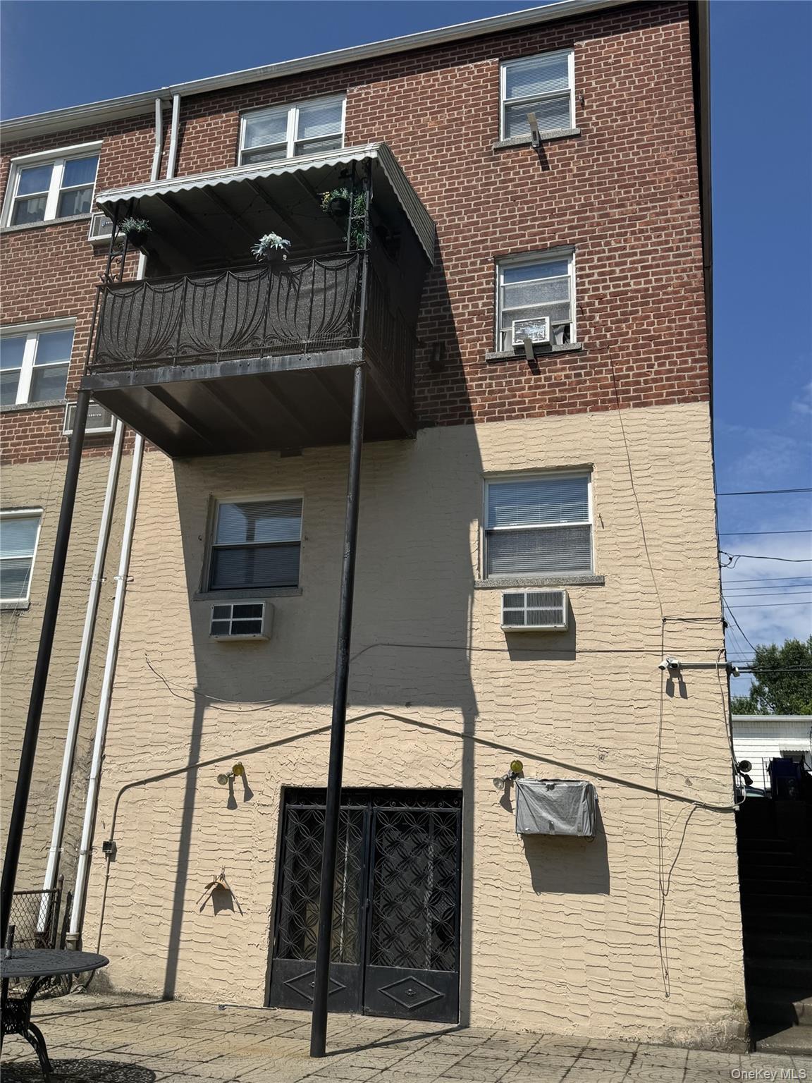 Single Family Stadium Avenue Bronx, NY 10465, MLS-1027748-2