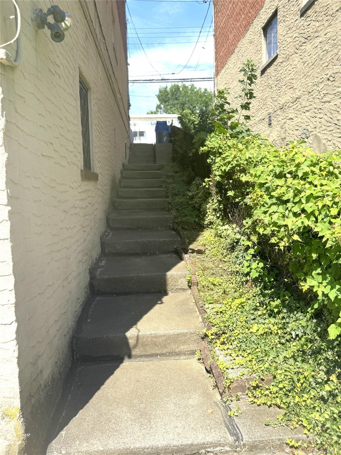 Single Family Stadium Avenue Bronx, NY 10465, MLS-1027748-23