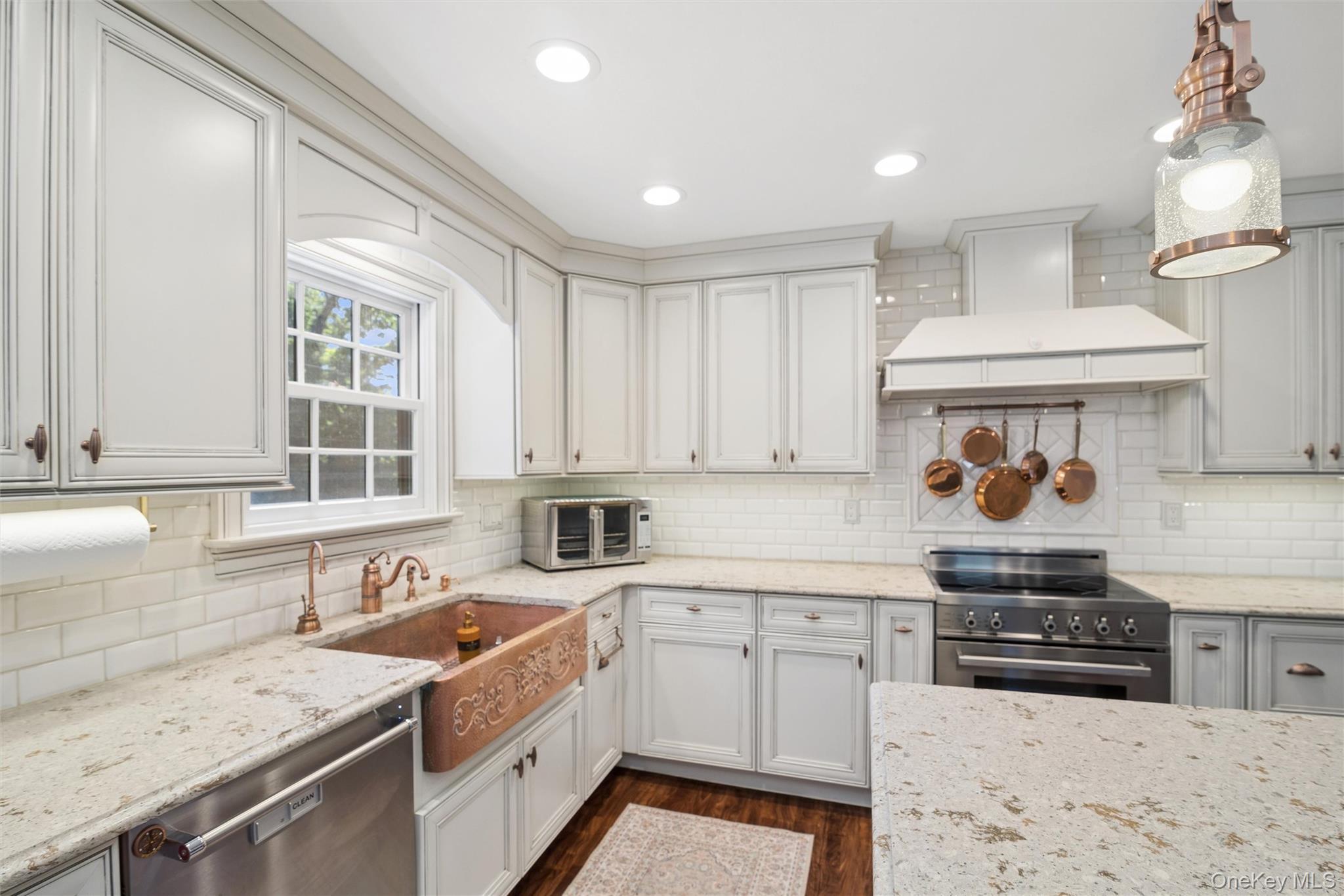 Single Family Loft Road  Suffolk County, NY 11787, MLS-1027754-28