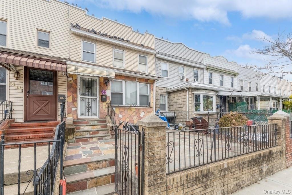 Single Family 47th Street Queens, NY 11377, MLS-1027759-3