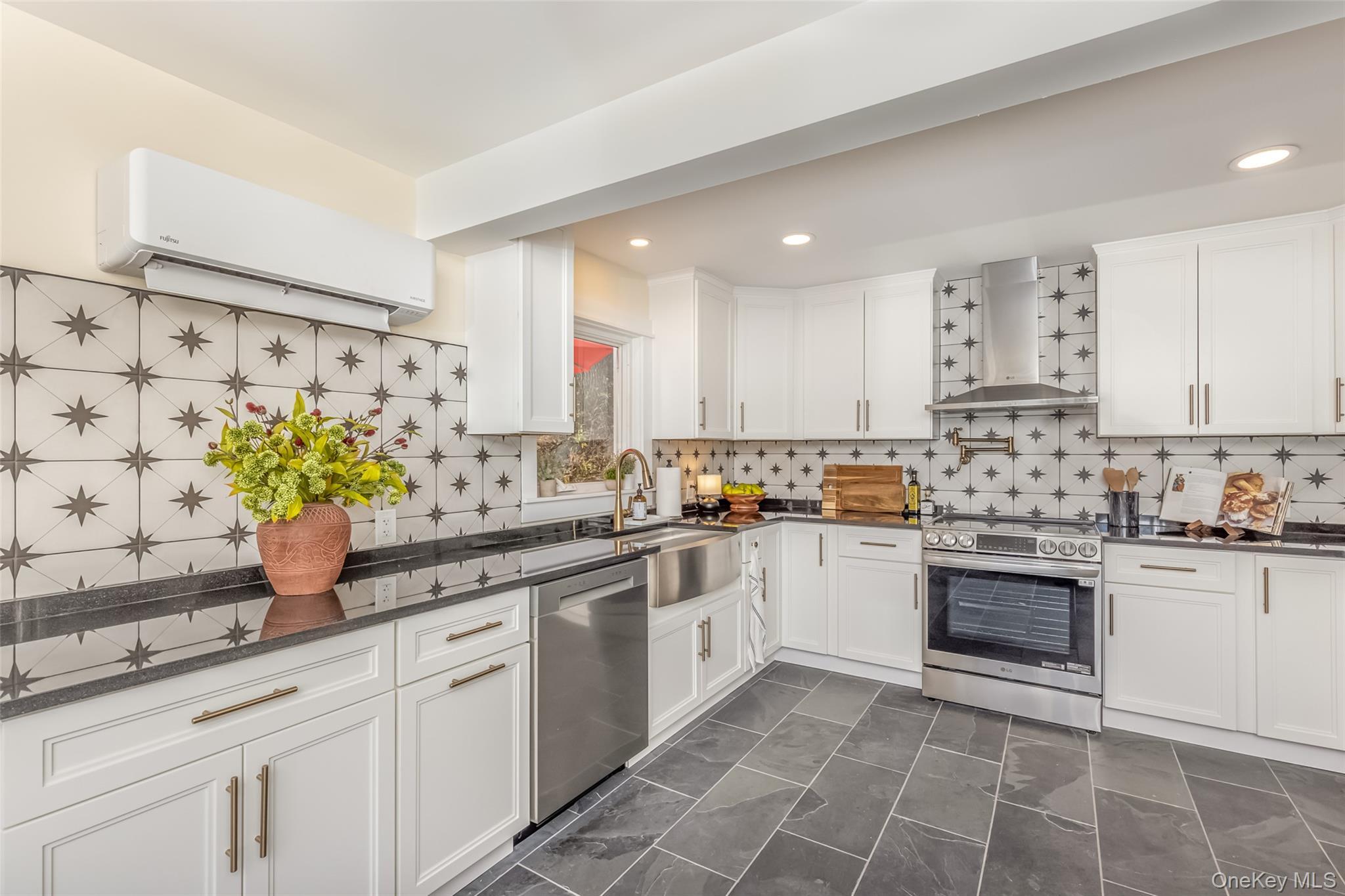 Single Family Campbell Street Ulster County, NY 12472, MLS-1027763-3