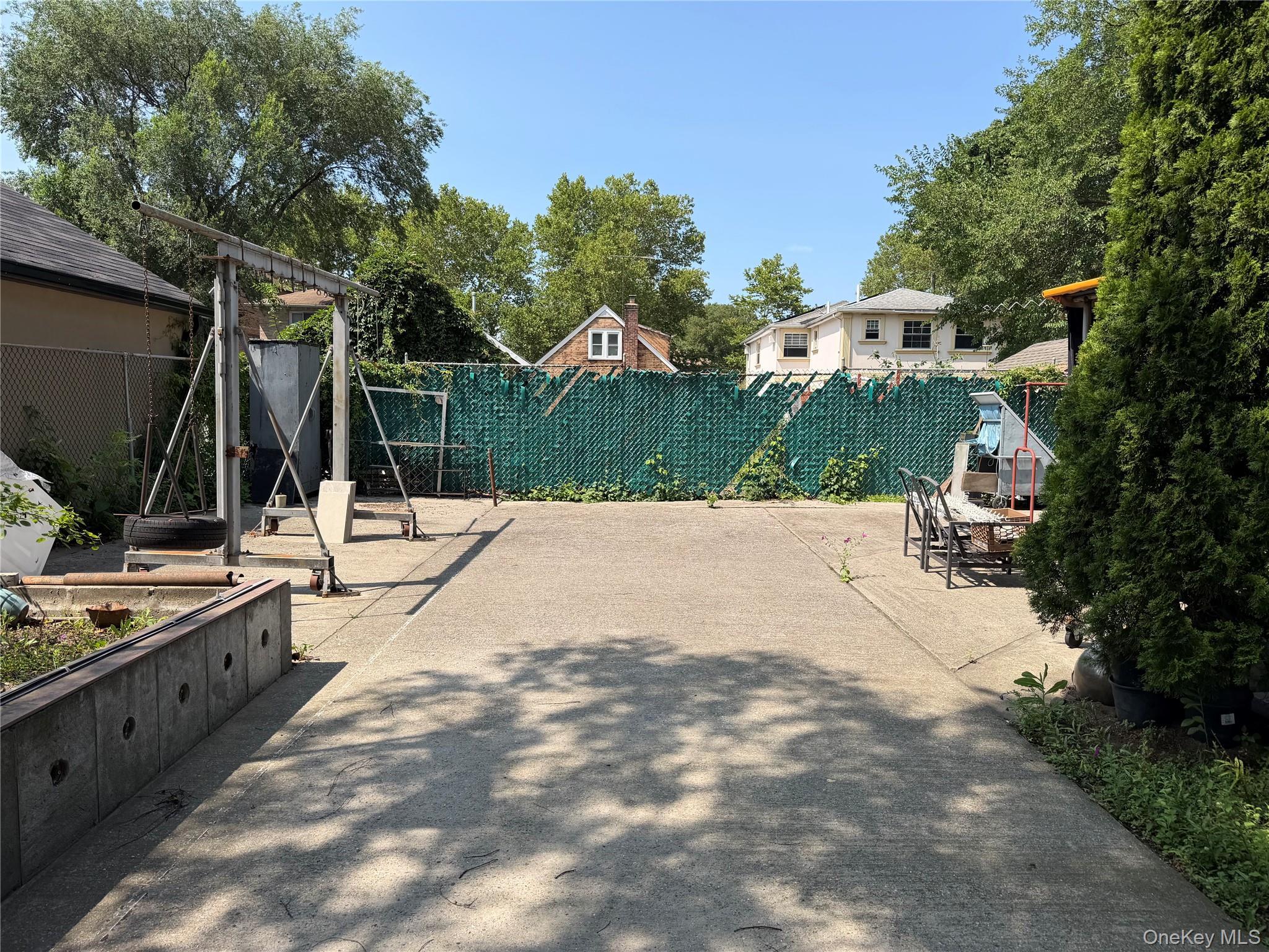 Single Family 76th Road Queens, NY 11366, MLS-1027770-2
