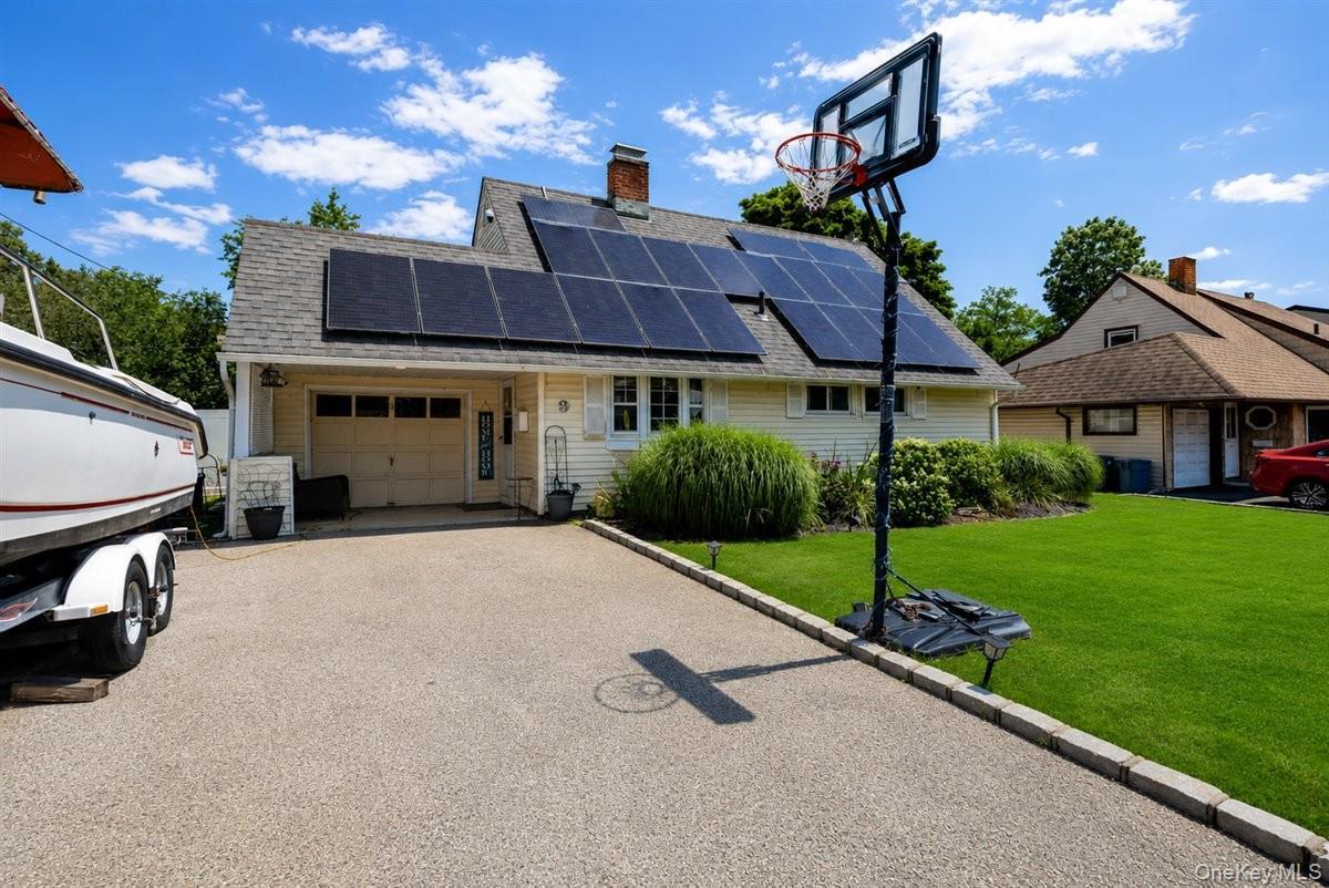 Single Family Skimmer Lane  Nassau County, NY 11756, MLS-1027789-19