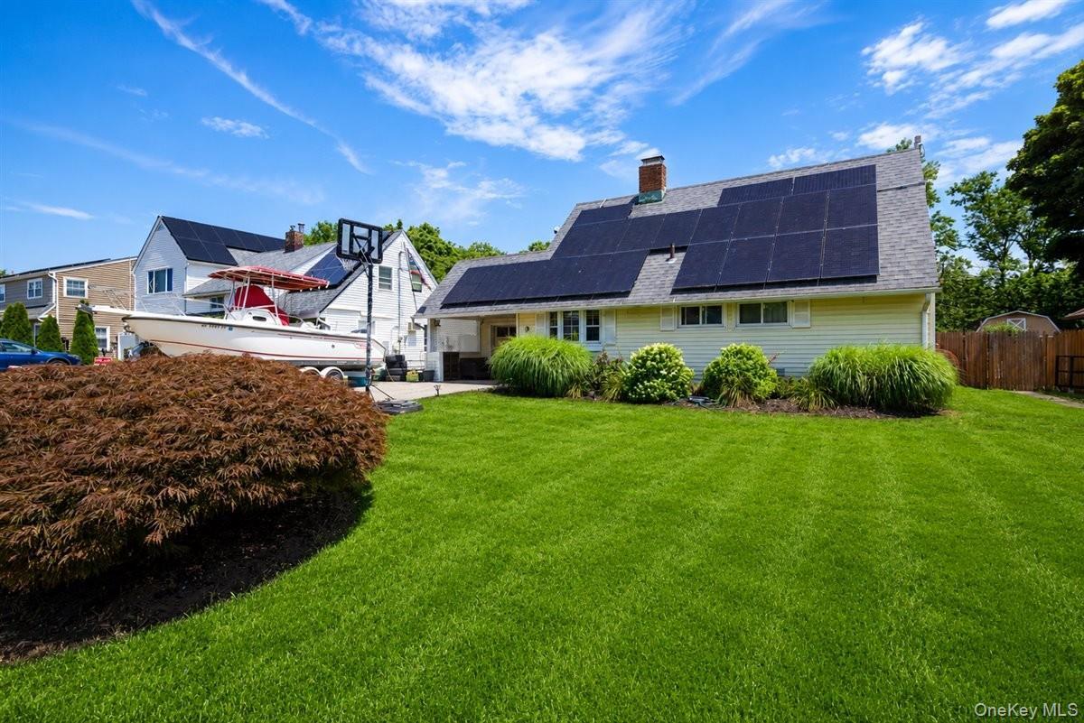 Single Family Skimmer Lane Nassau County, NY 11756, MLS-1027789-2