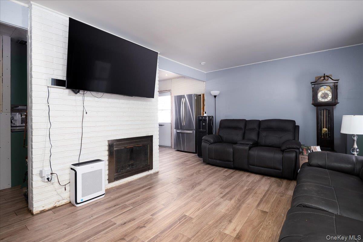 Single Family Skimmer Lane Nassau County, NY 11756, MLS-1027789-4