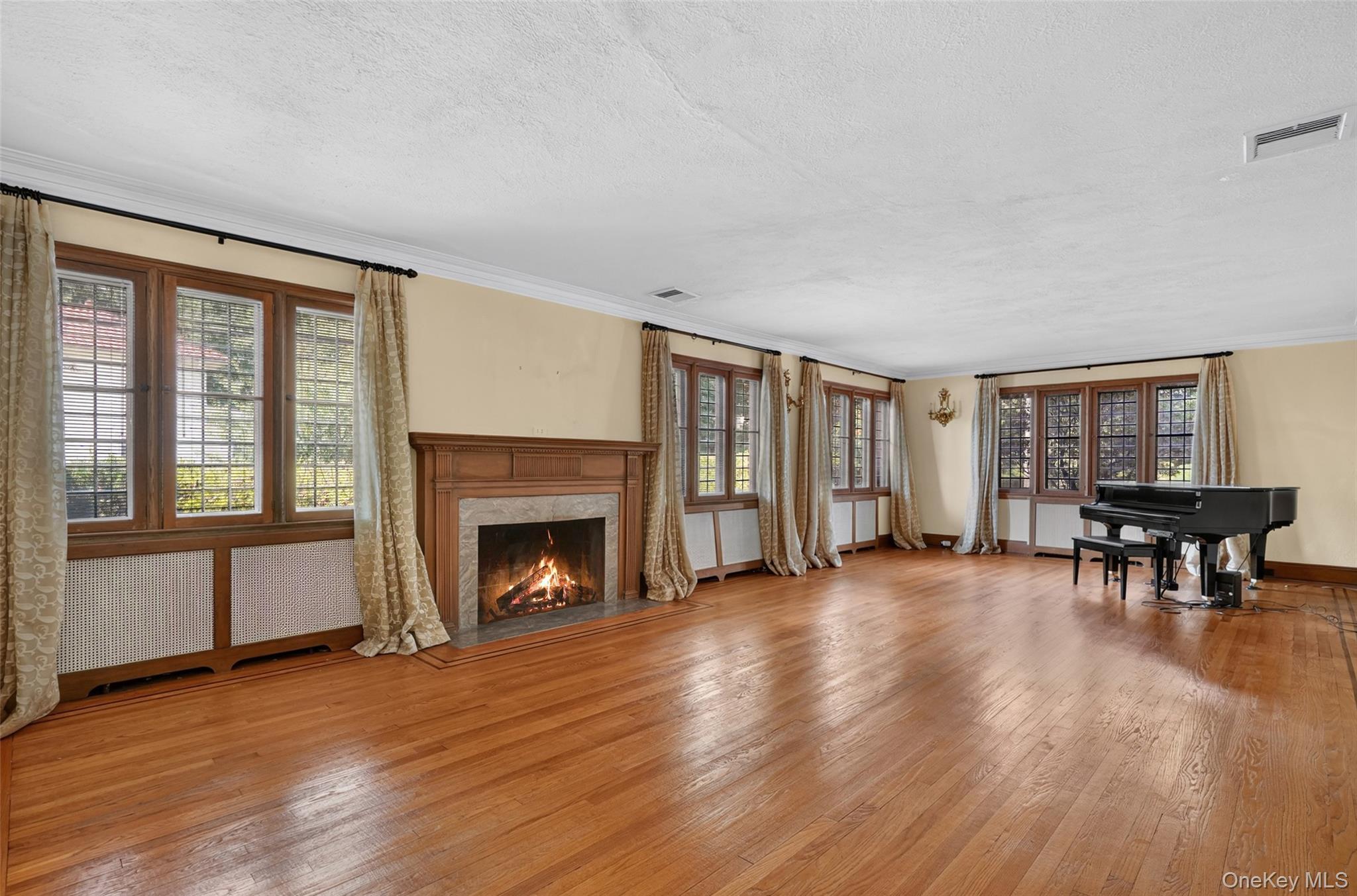 Single Family E Devonia Avenue Westchester County, NY 10552, MLS-1027807-10