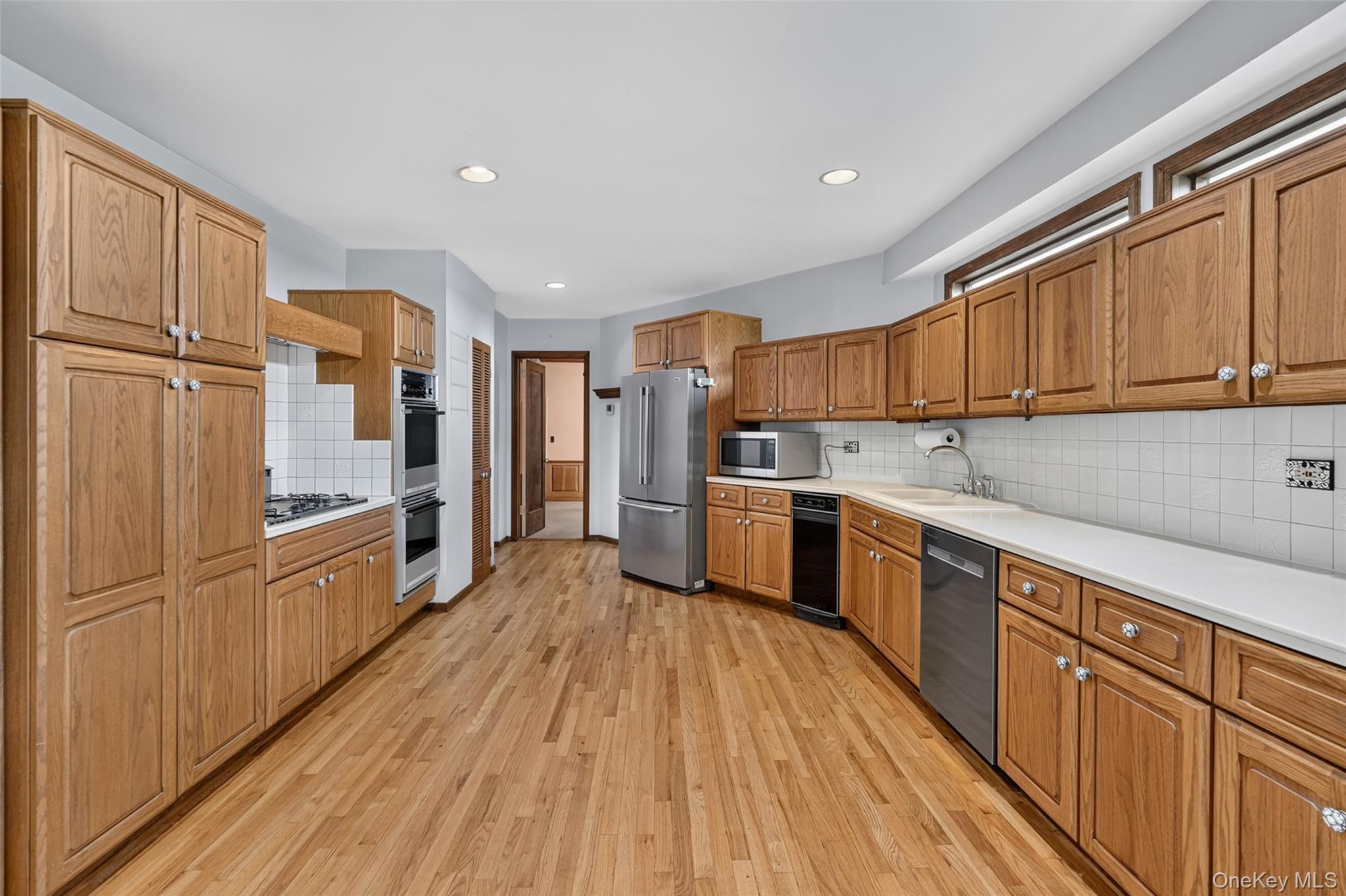 Single Family E Devonia Avenue Westchester County, NY 10552, MLS-1027807-15