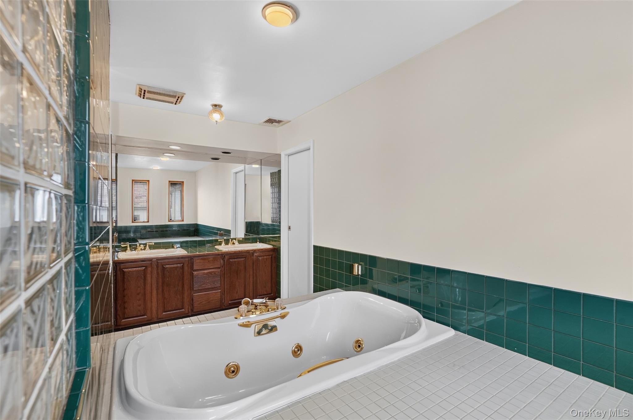 Single Family E Devonia Avenue Westchester County, NY 10552, MLS-1027807-25