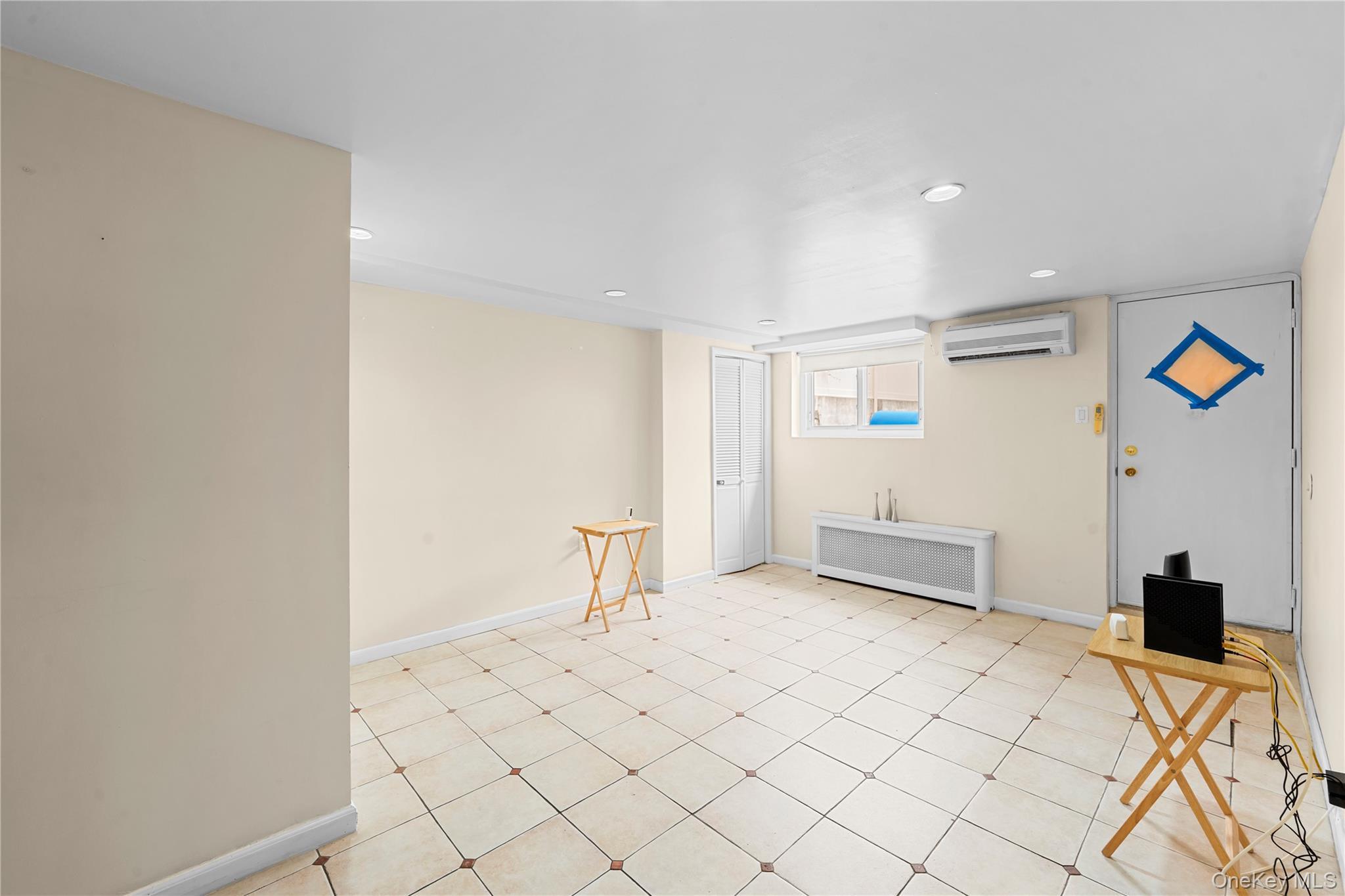 Single Family Eliot Avenue  Queens, NY 11379, MLS-1027824-16