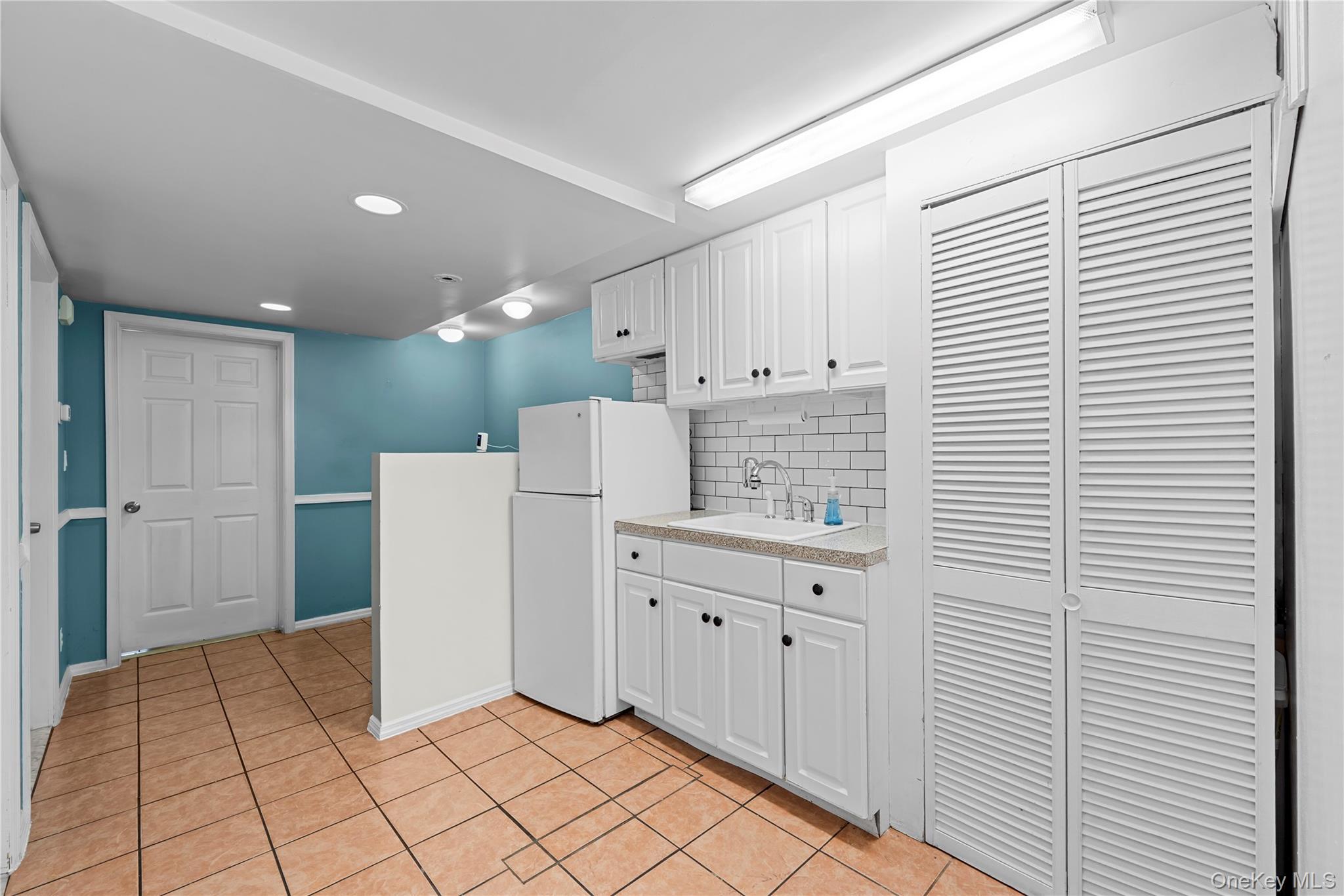 Single Family Eliot Avenue  Queens, NY 11379, MLS-1027824-20