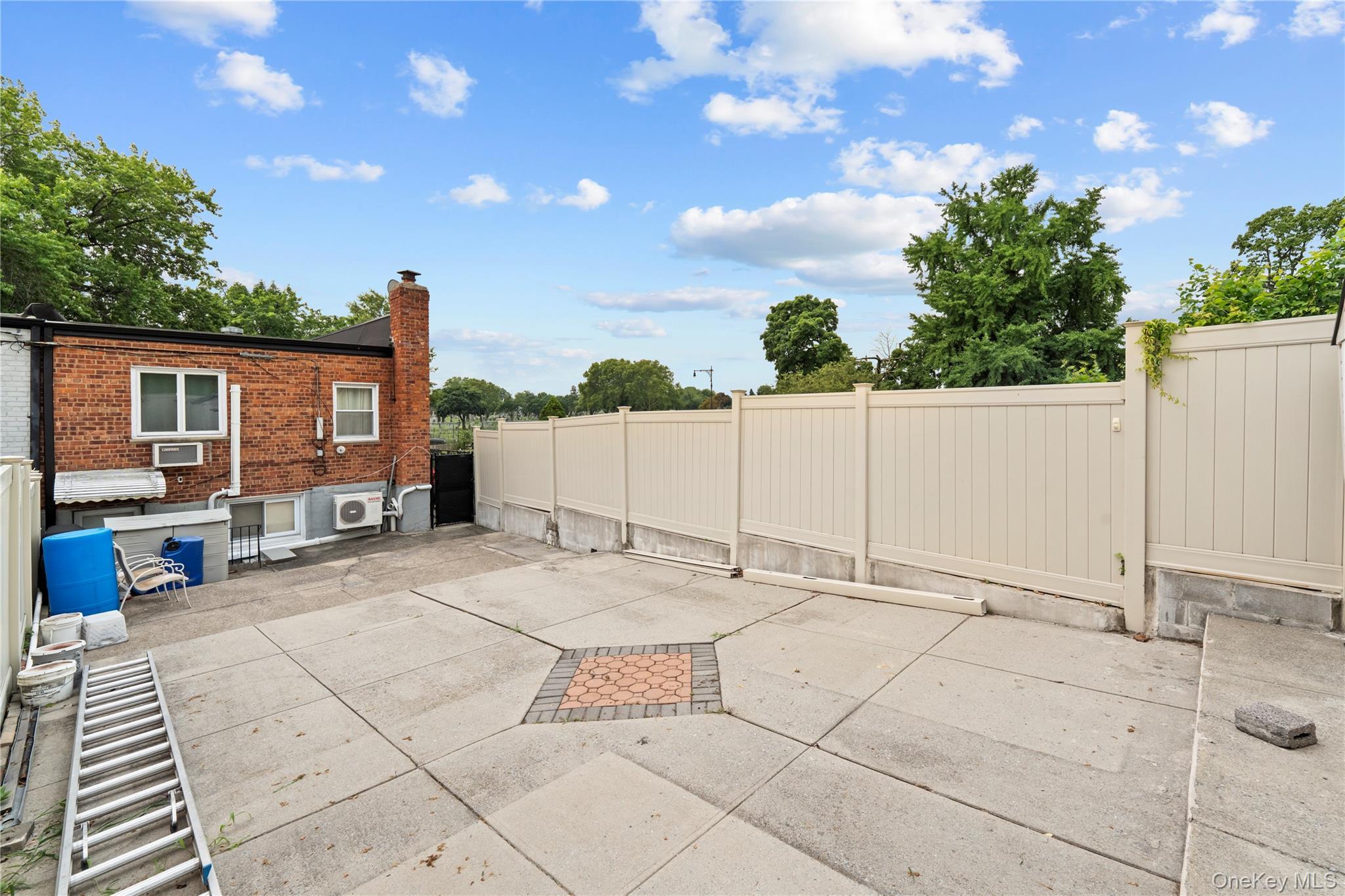 Single Family Eliot Avenue  Queens, NY 11379, MLS-1027824-31