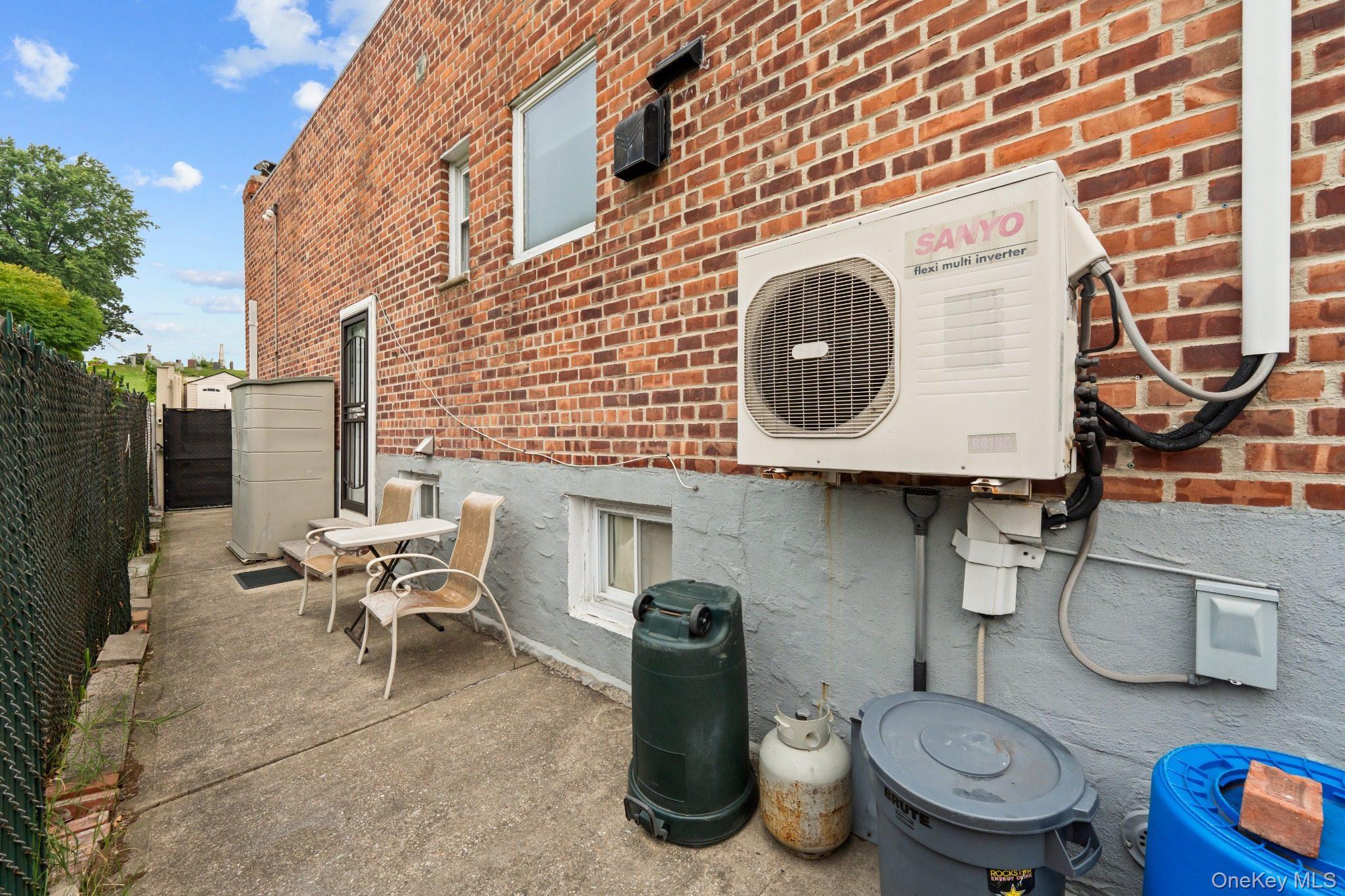 Single Family Eliot Avenue  Queens, NY 11379, MLS-1027824-35