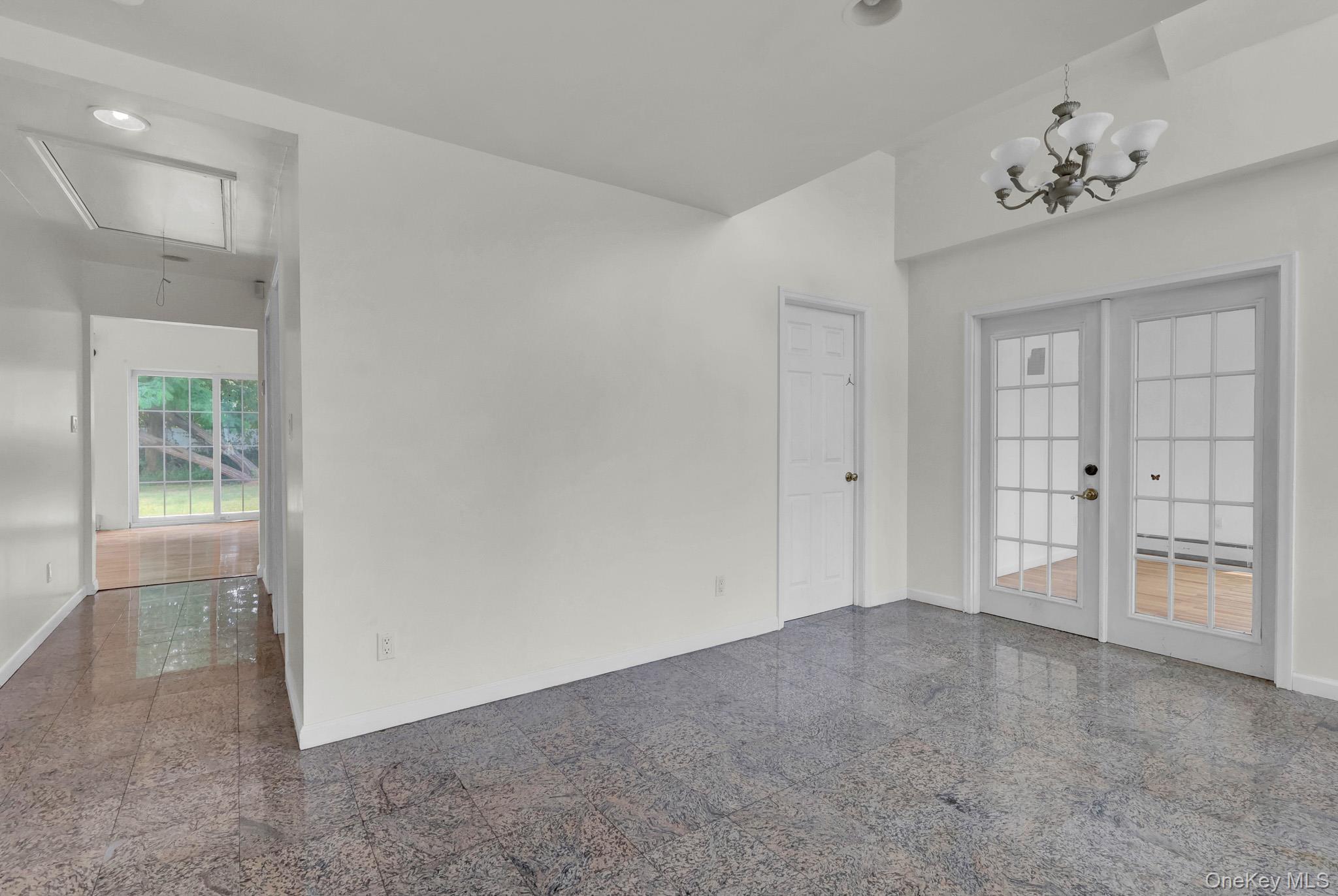 Single Family Brooklyn Boulevard  Suffolk County, NY 11706, MLS-1027830-12