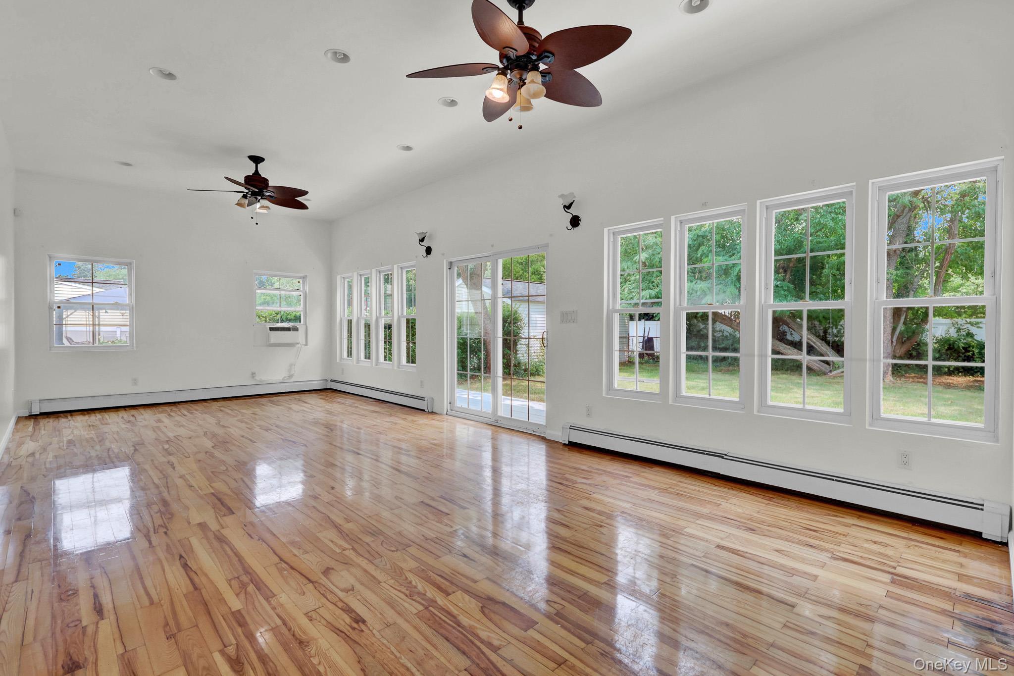 Single Family Brooklyn Boulevard  Suffolk County, NY 11706, MLS-1027830-18